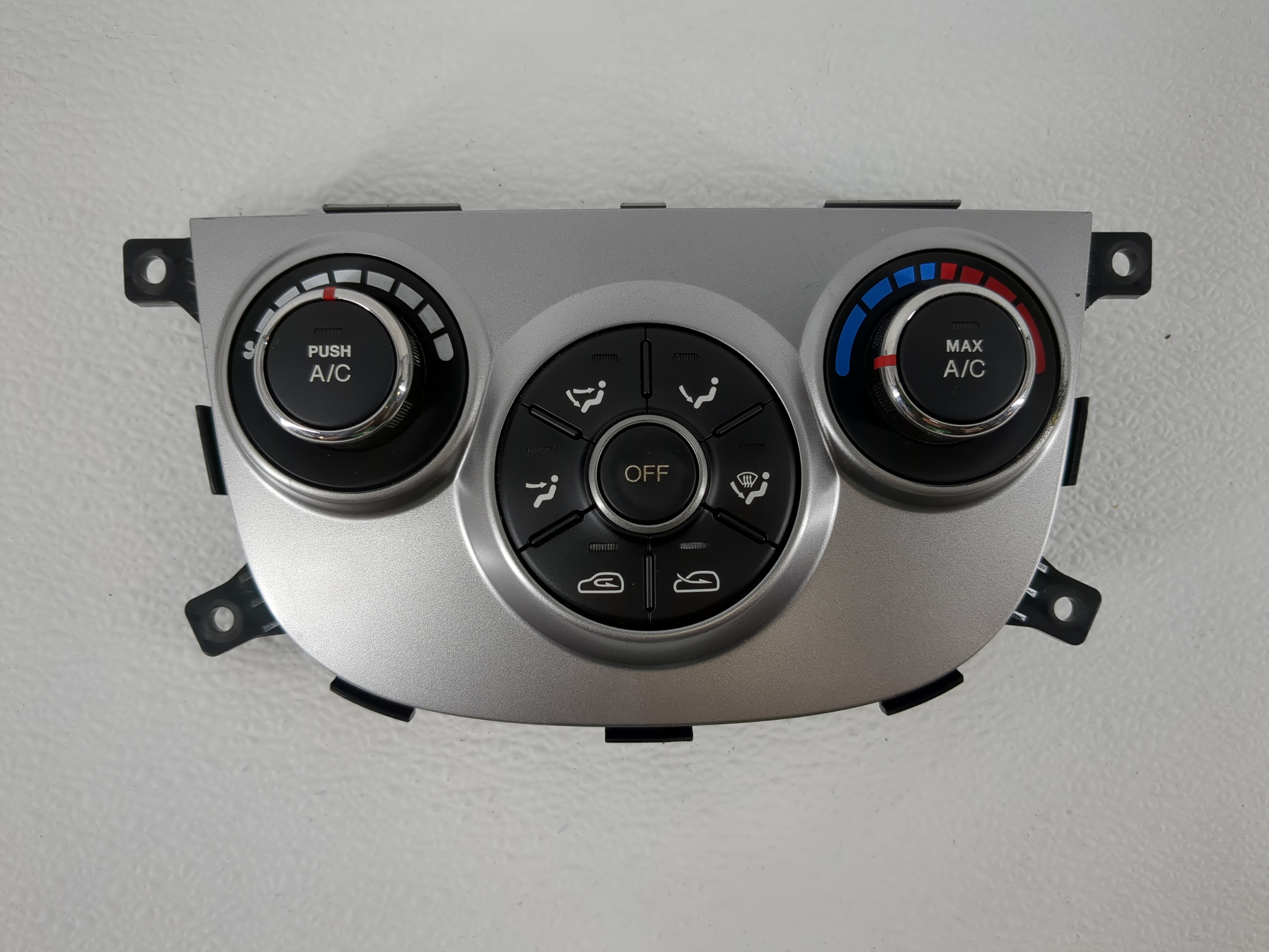 2010-2012 Hyundai Santa Fe Ac Heater Climate Control P558b155 1107528 - Oemusedautoparts1.com