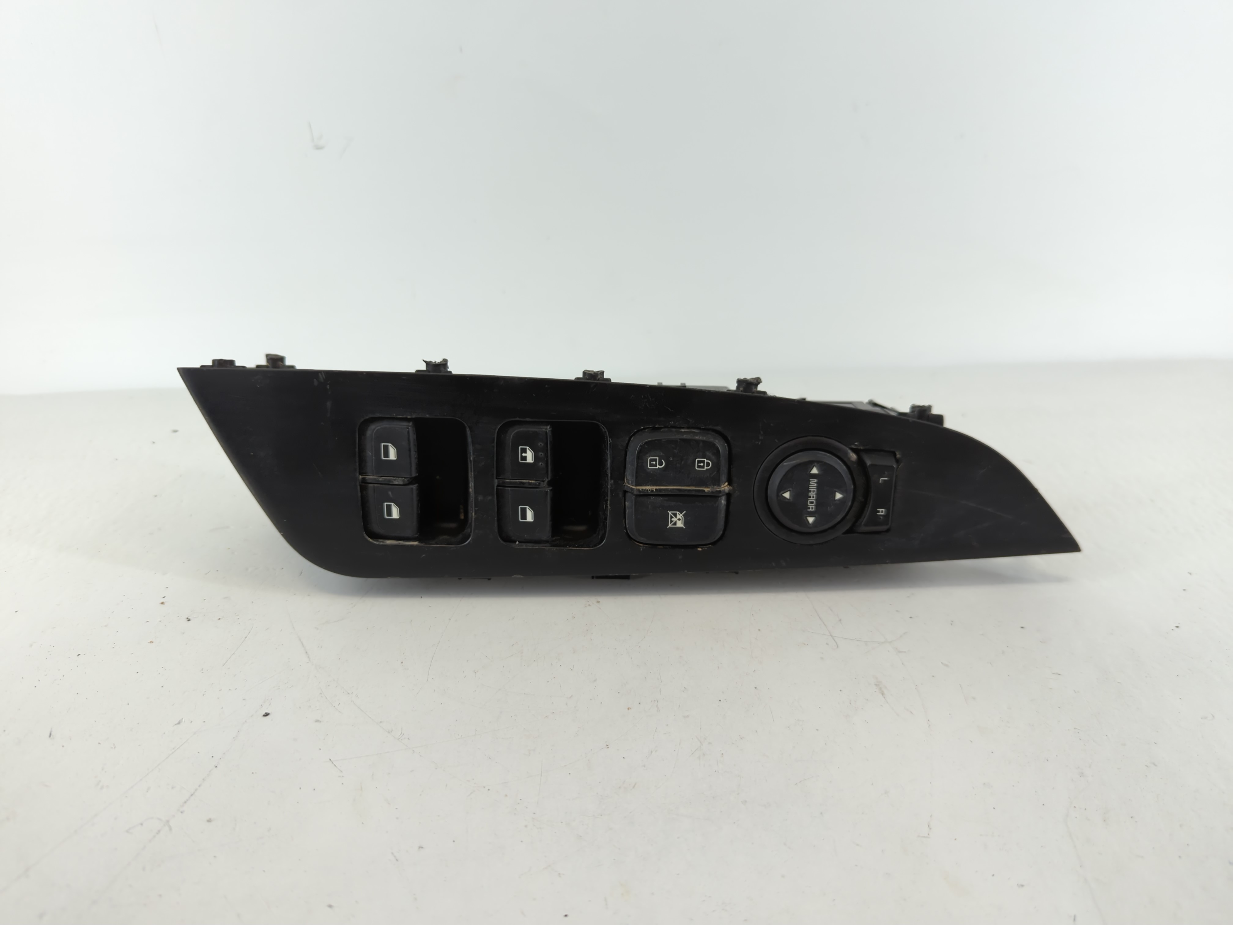 2018-2020 Kia Rio Driver Left Door Master Power Window Switch 1107580 - Oemusedautoparts1.com