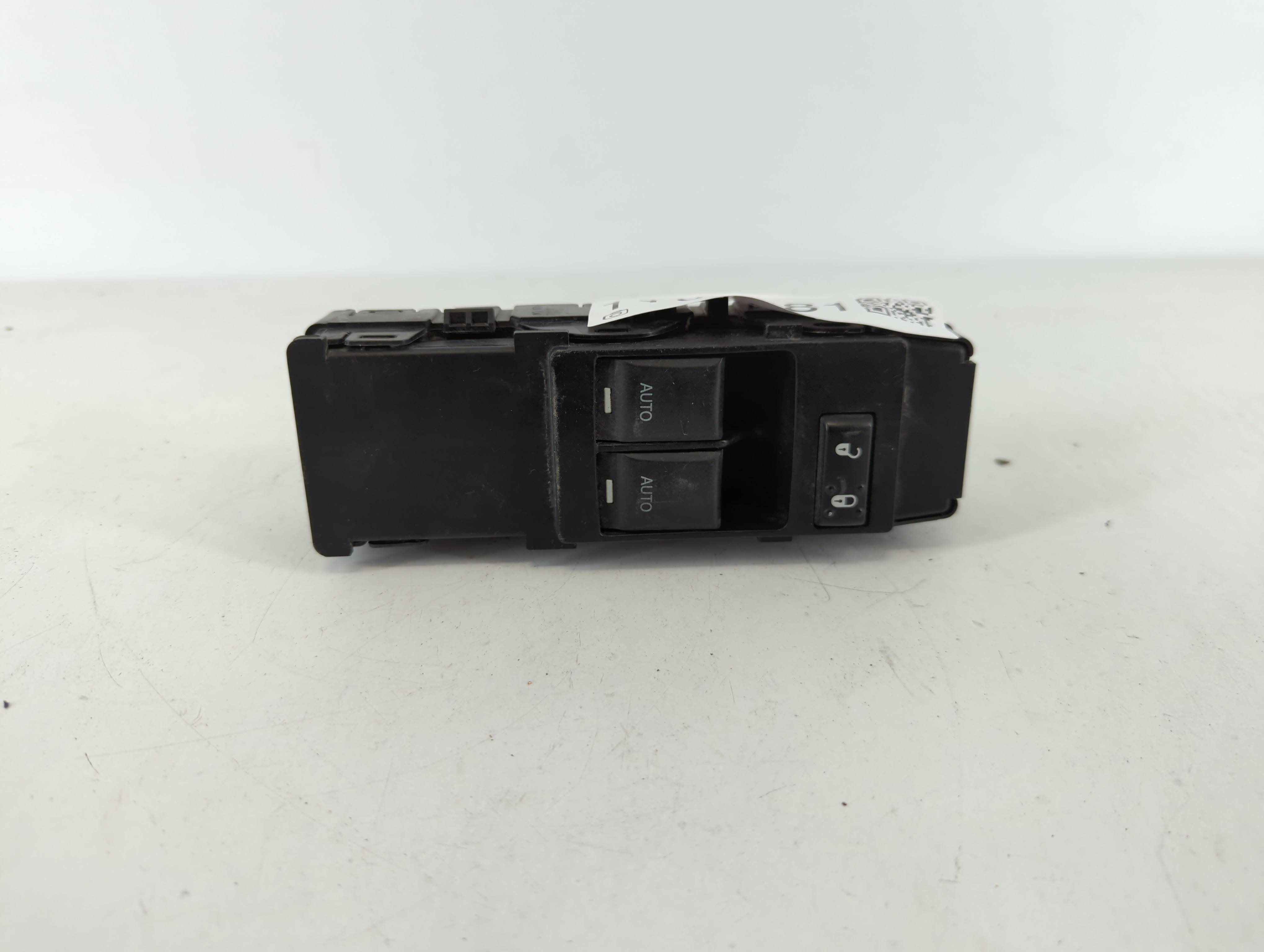 2008-2014 Dodge Challenger Driver Left Door Master Power Window Switch 1107581 - Oemusedautoparts1.com