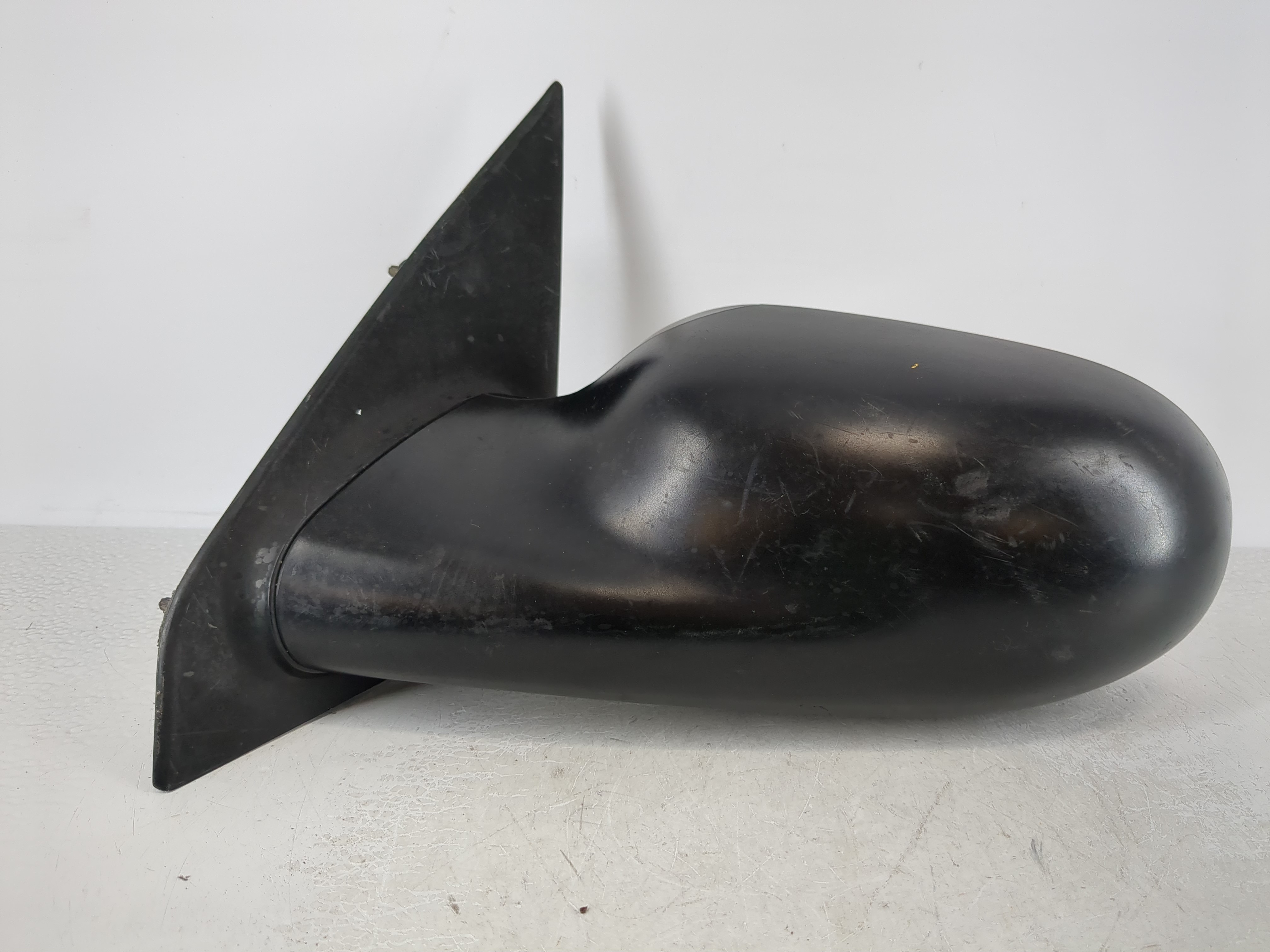 Saturn Sl Driver Left Side View Power Door Mirror Black 1107631 - Oemusedautoparts1.com