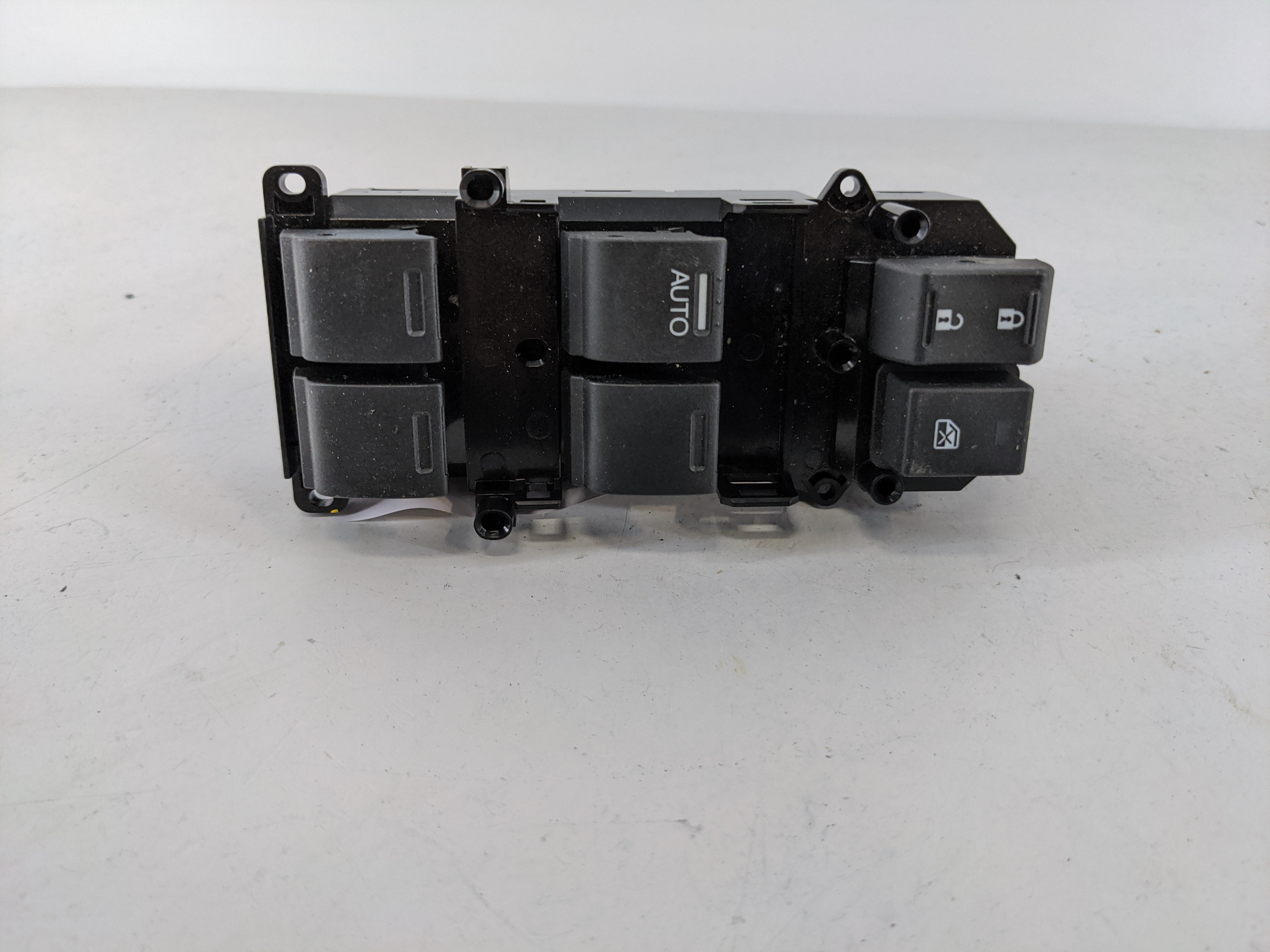 2016-2022 Honda Hr-v Driver Left Door Master Power Window Switch 1107638 - Oemusedautoparts1.com