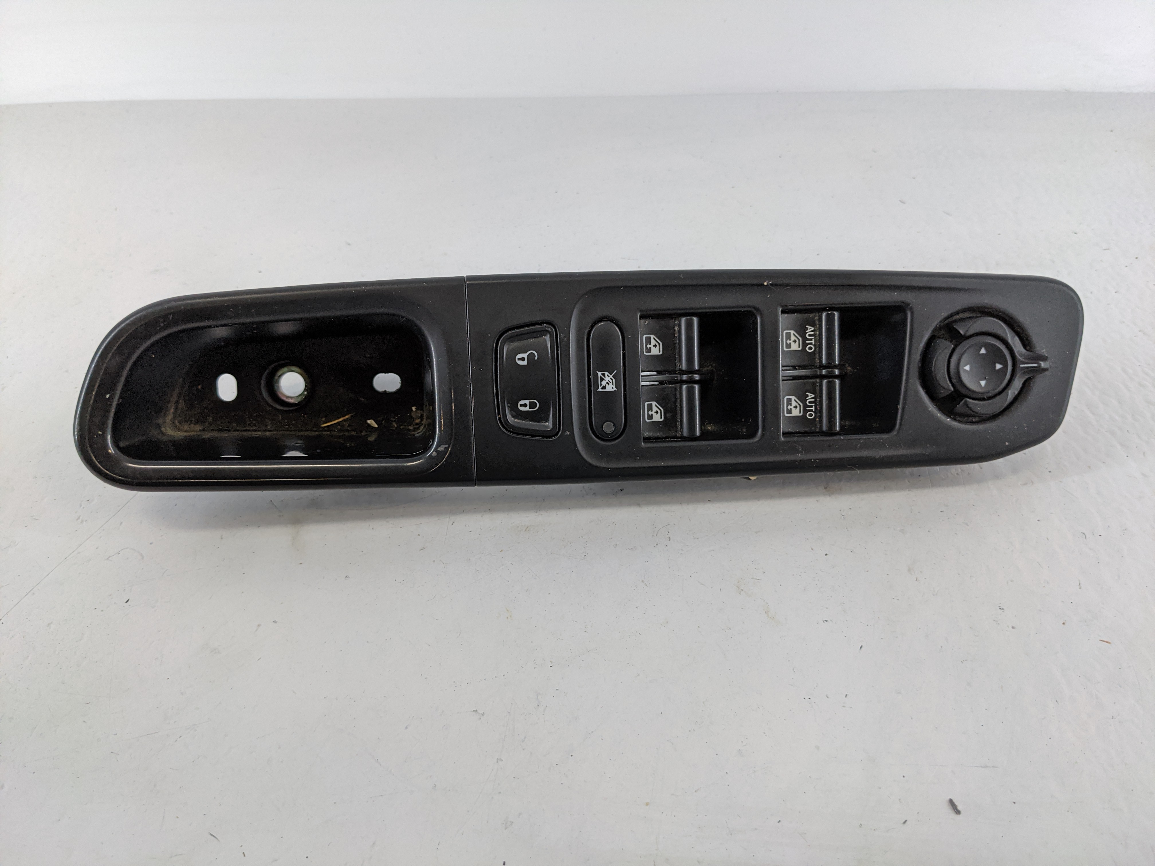 2015-2022 Jeep Renegade Driver Left Door Master Power Window Switch 1107639 - Oemusedautoparts1.com