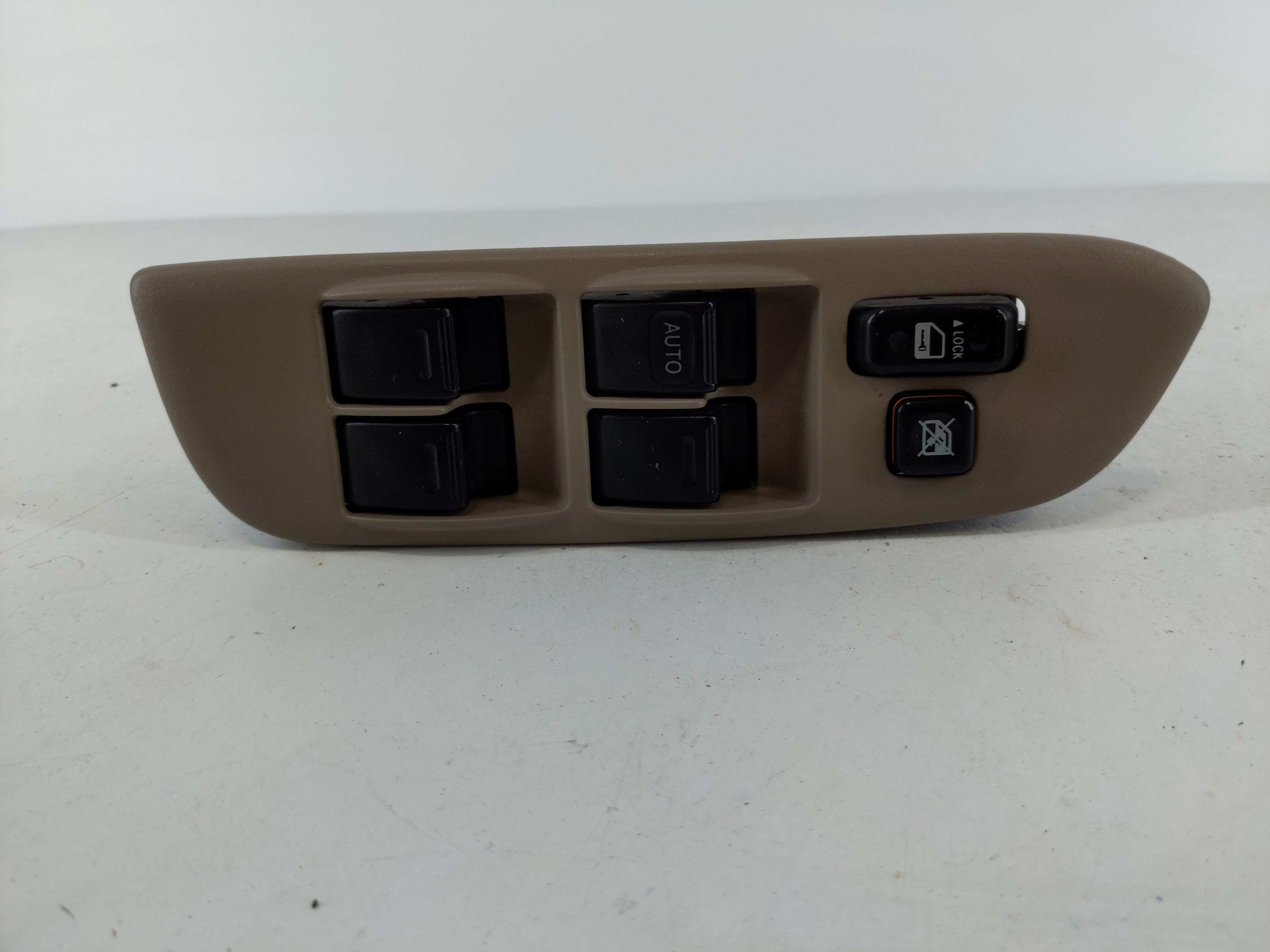 2004-2005 Toyota Rav4 Driver Left Door Master Power Window Switch 1107643 - Oemusedautoparts1.com