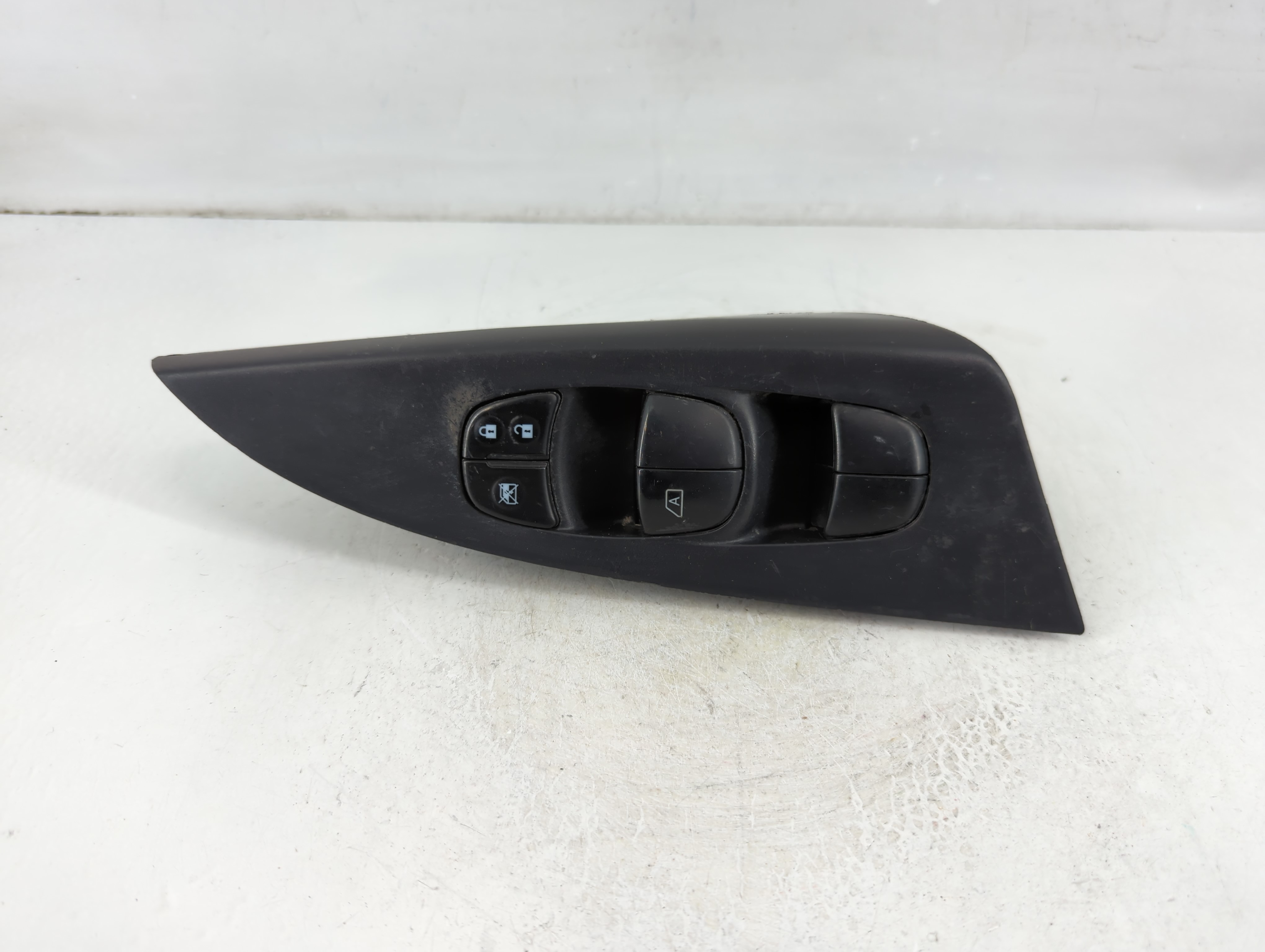 2013-2019 Nissan Sentra Driver Left Door Master Power Window Switch 1107694 - Oemusedautoparts1.com