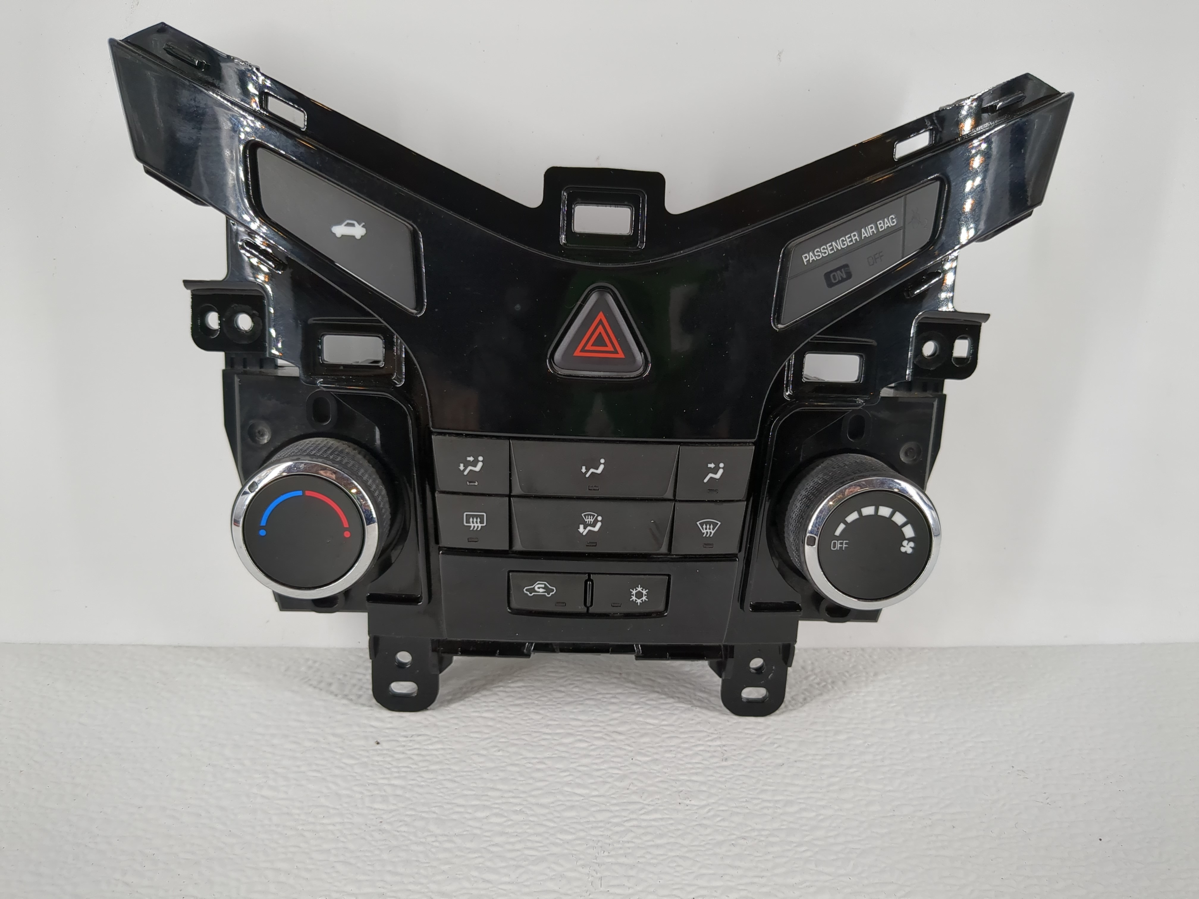 Picture of 2012-2016 Chevrolet Cruze Ac Heater Climate Control 95146207 1107707