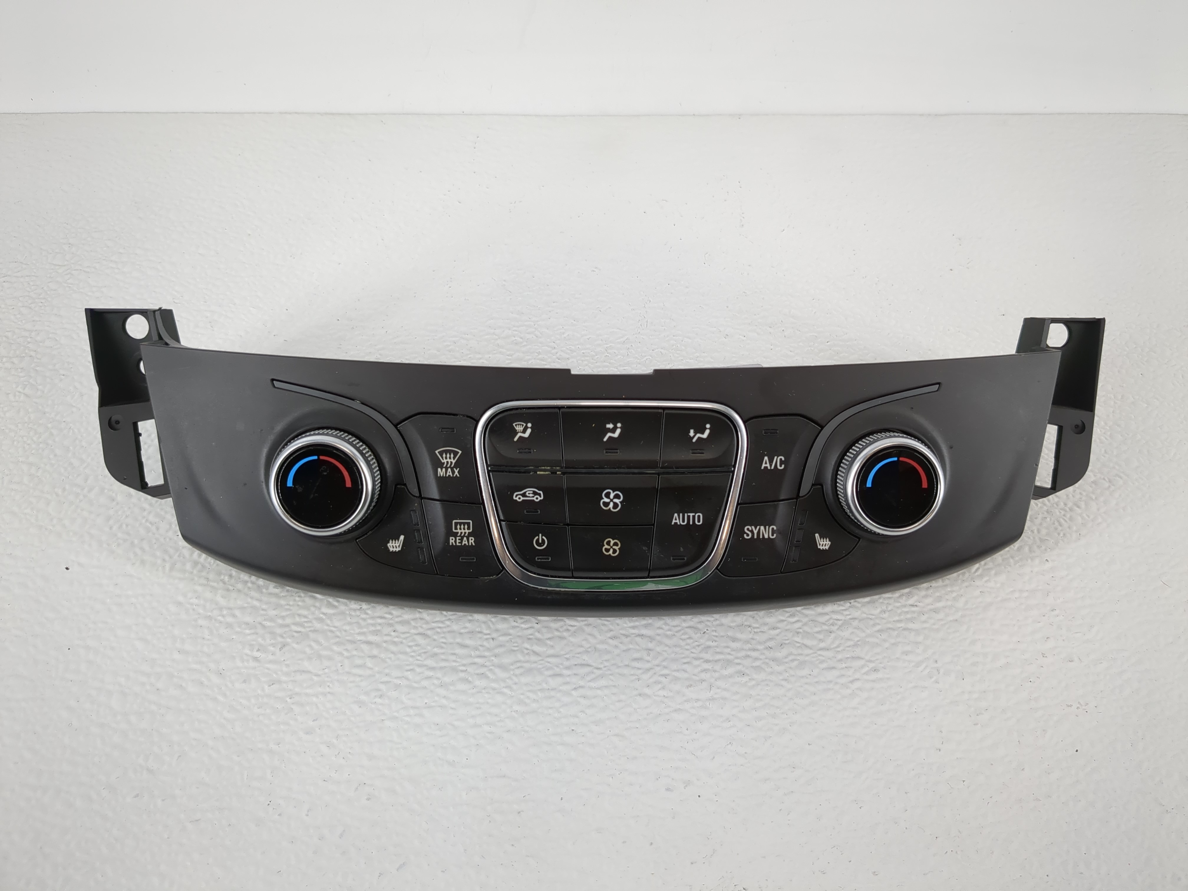 Picture of 2018-2022 Chevrolet Traverse Ac Heater Climate Control 84344402 1107710