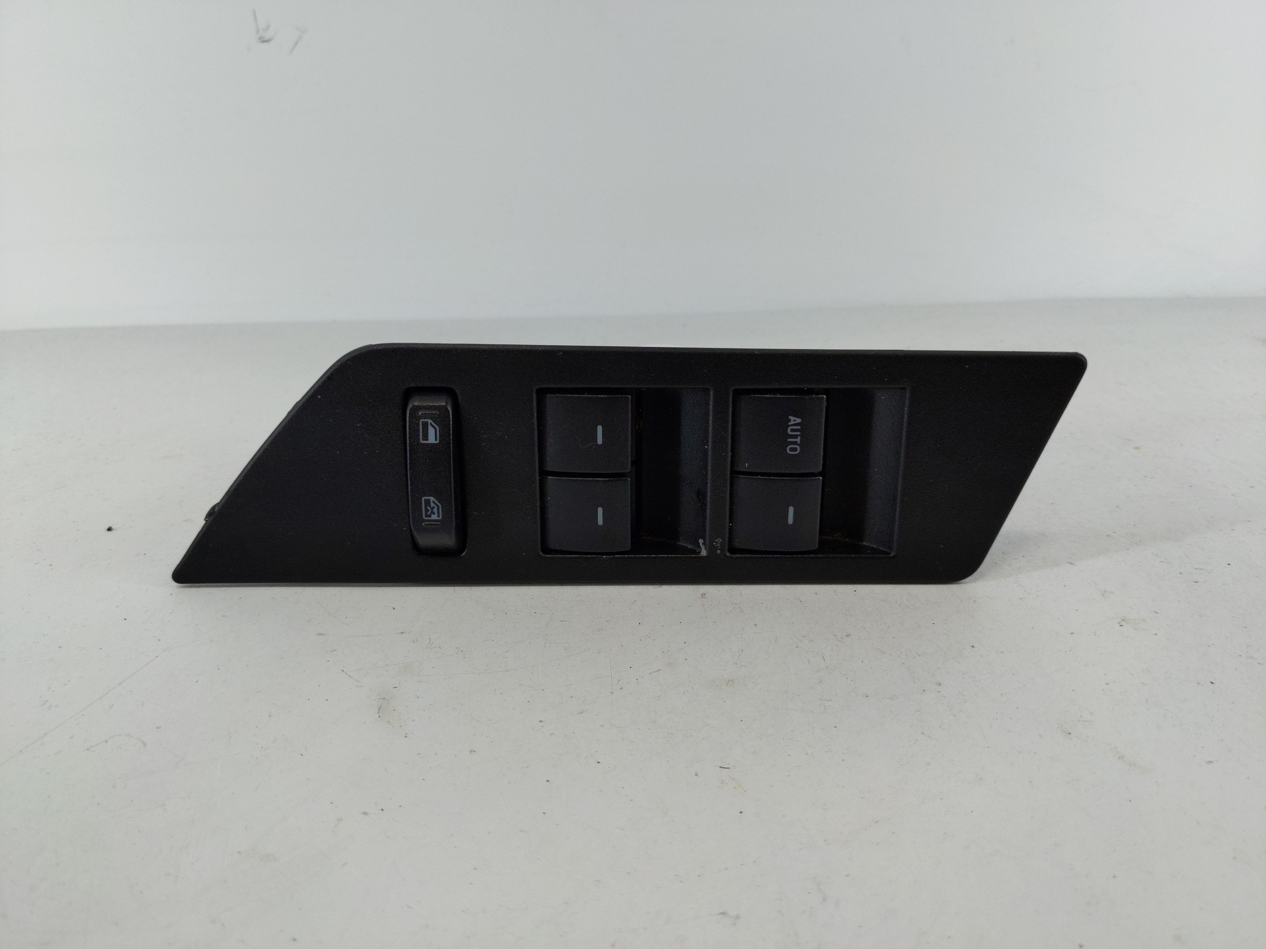 2011-2014 Ford Edge Driver Left Door Master Power Window Switch 1107754 - Oemusedautoparts1.com