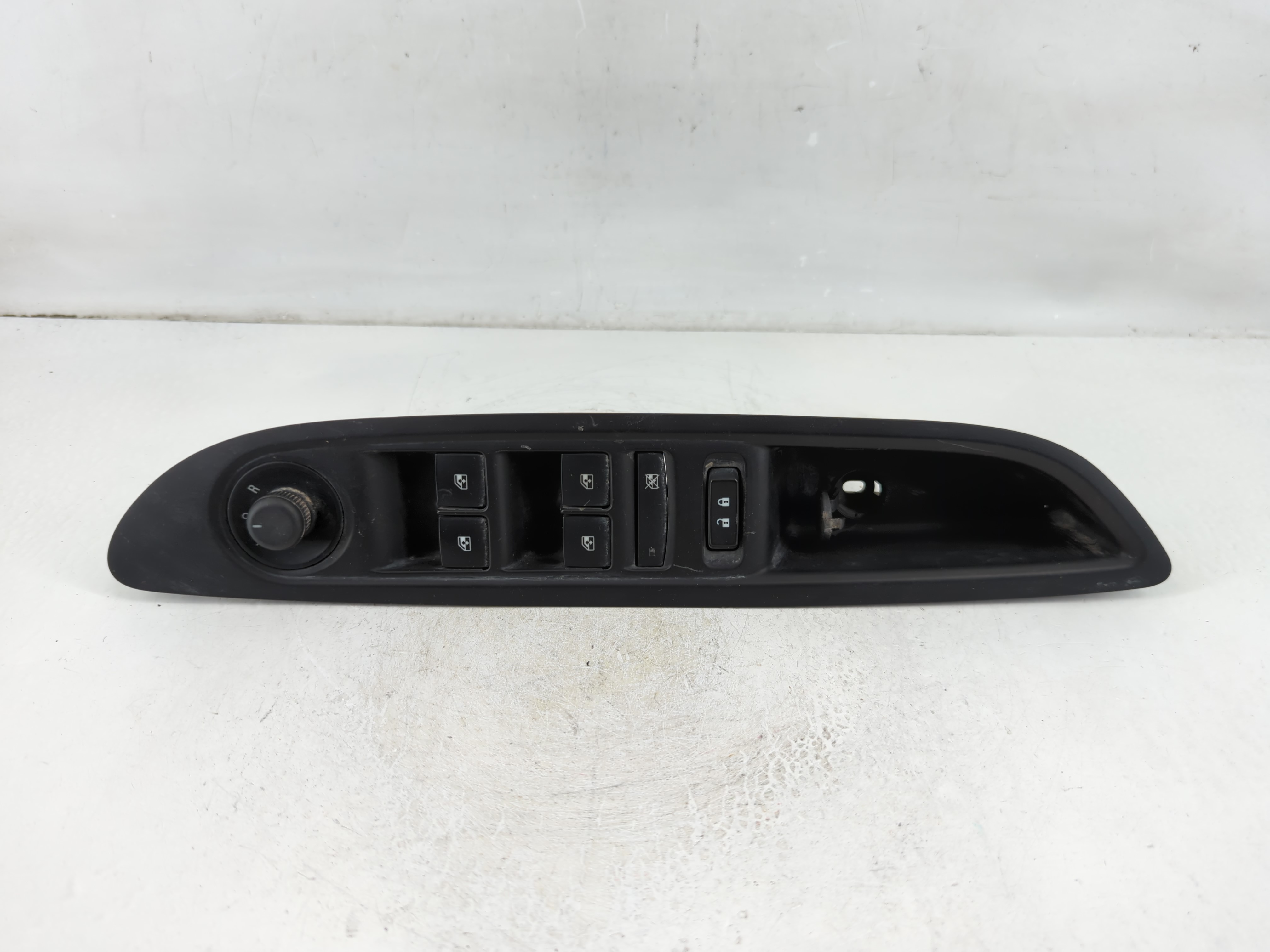 Picture of 2013-2016 Buick Encore Driver Left Door Master Power Window Switch 1107774