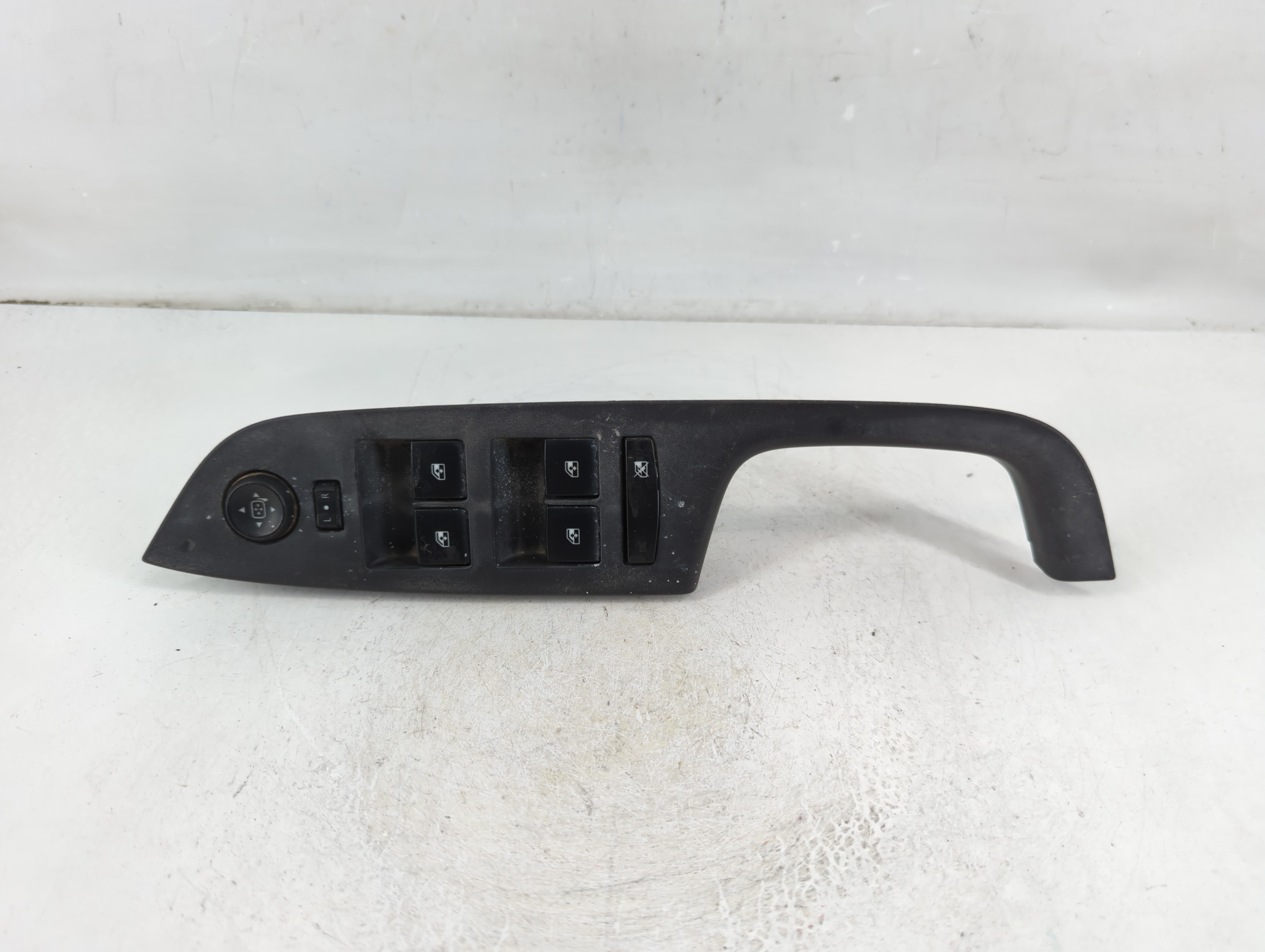Picture of 2010-2017 Chevrolet Equinox Driver Left Door Master Power Window Switch 1107780