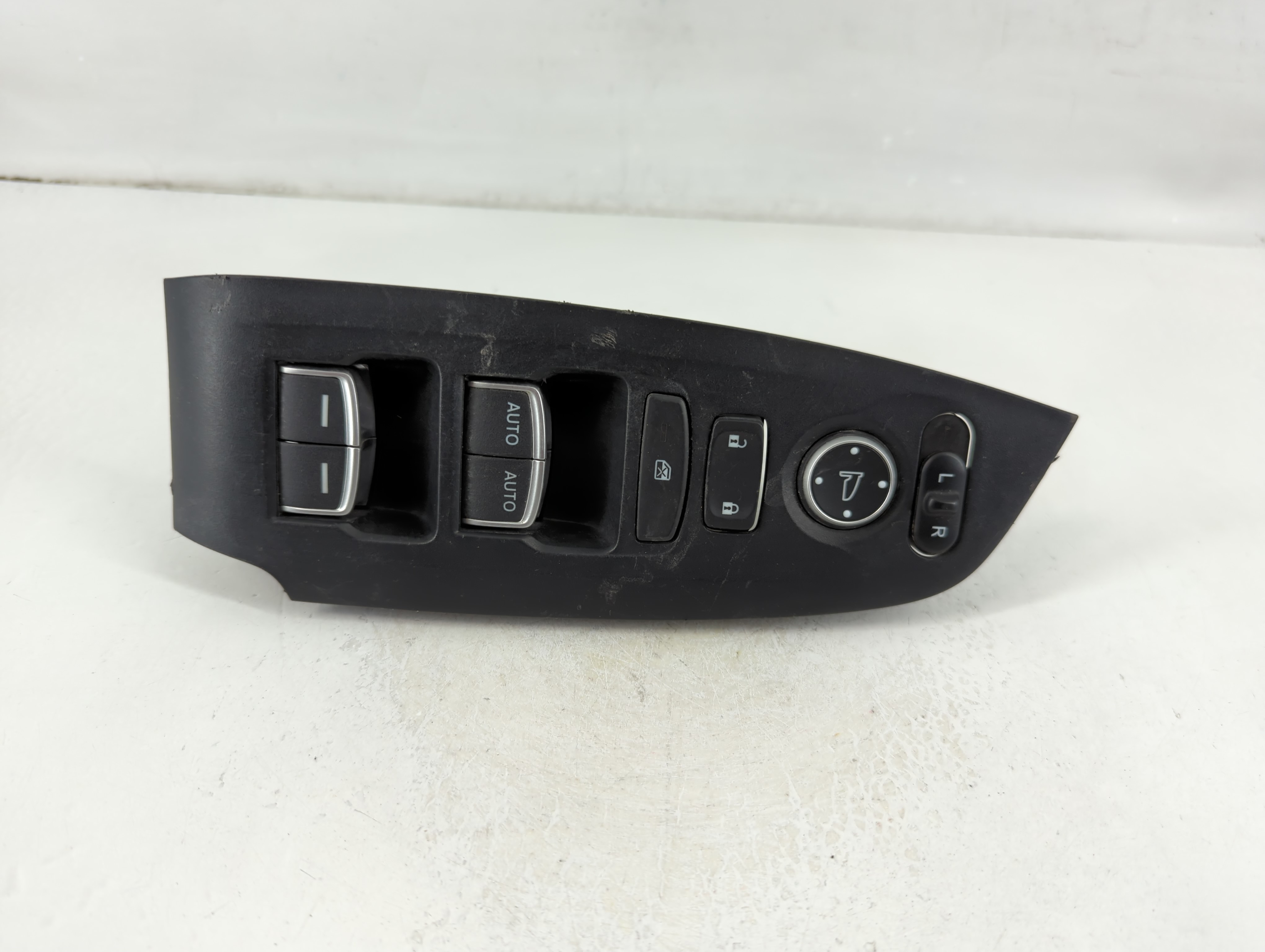 2018-2022 Honda Accord Driver Left Door Master Power Window Switch 1107784 - Oemusedautoparts1.com
