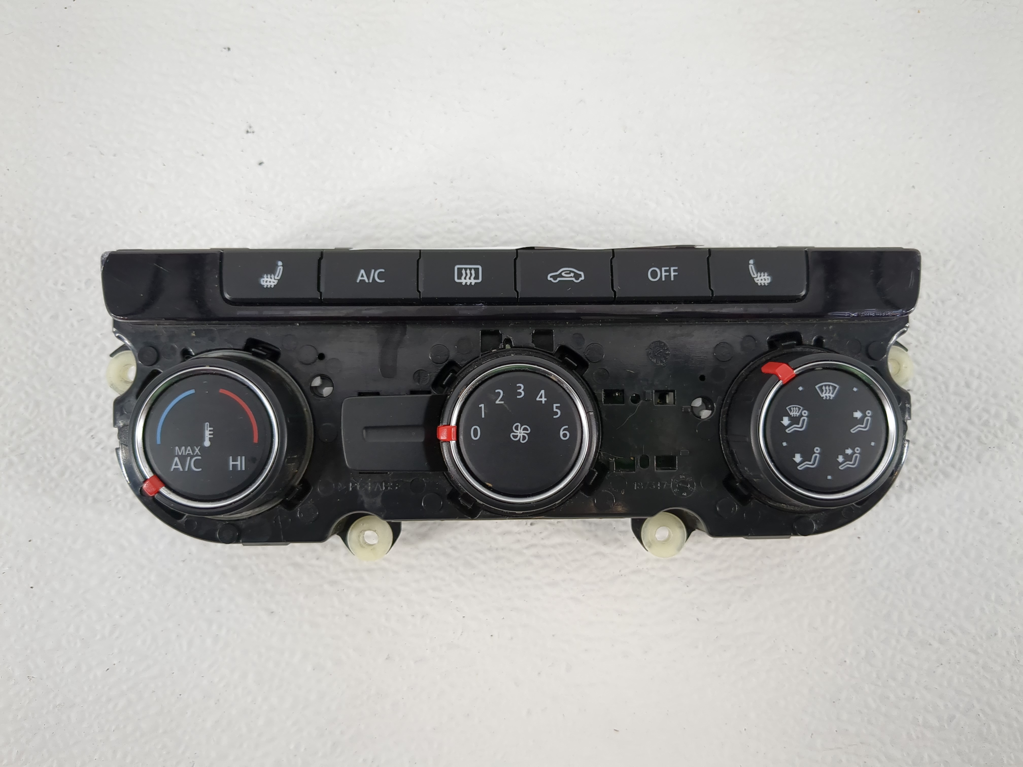 Picture of 2013-2015 Volkswagen Passat Ac Heater Climate Control 5hb 111 77-07 1107813