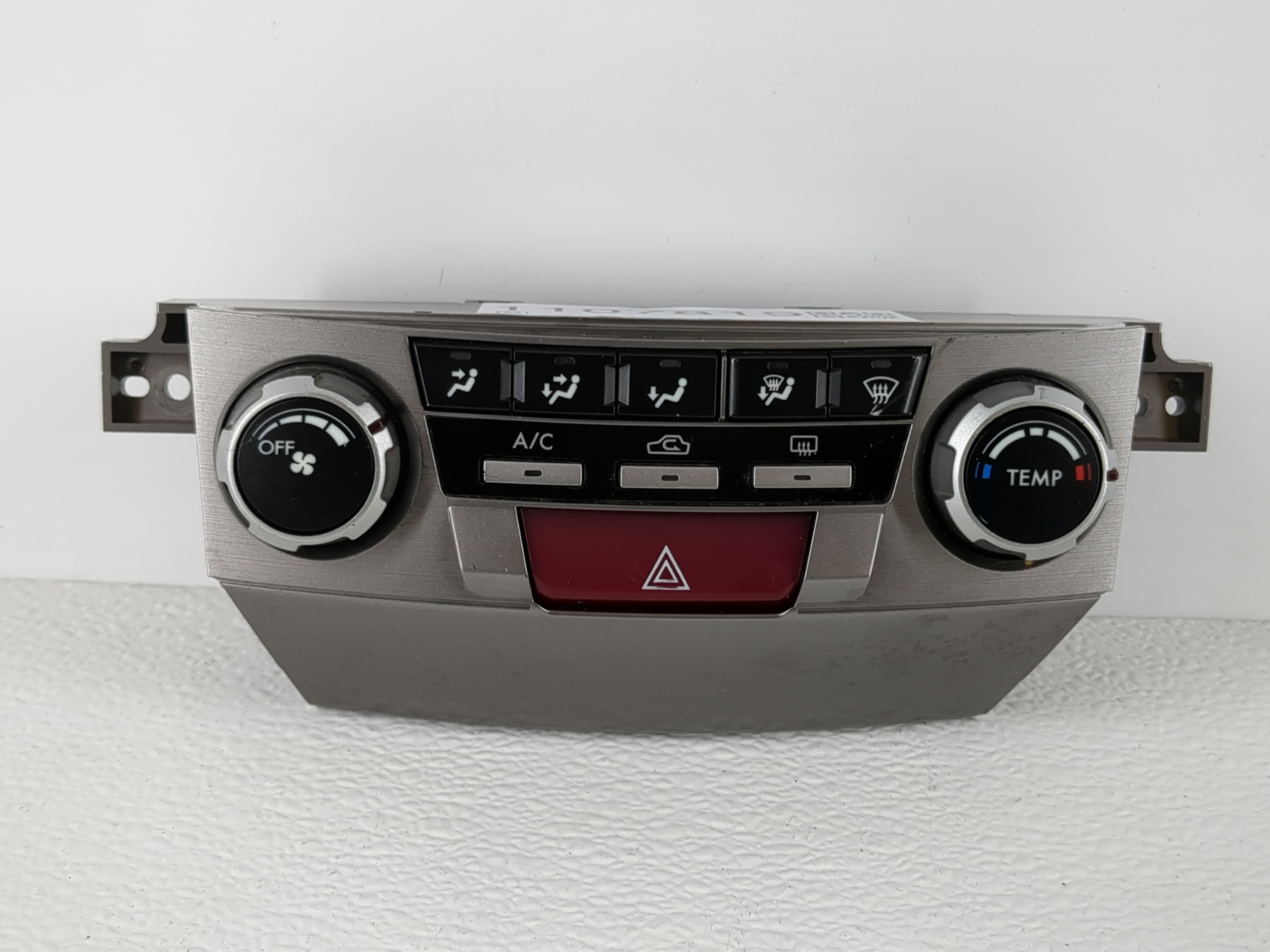 Picture of 2010-2014 Subaru Legacy Ac Heater Climate Control 72311aj08a 1107819