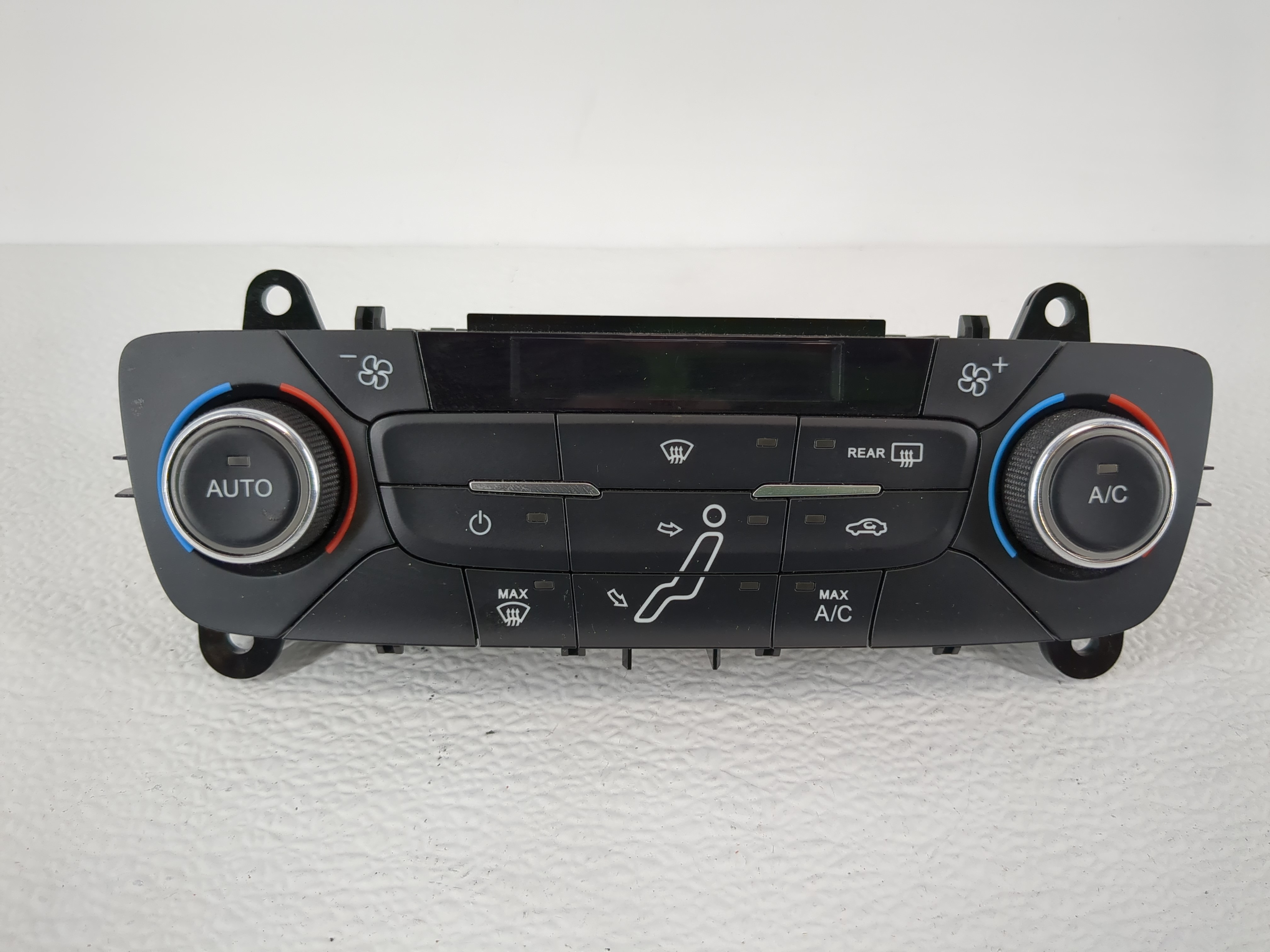 Picture of 2015-2018 Ford Focus Ac Heater Climate Control F1et-18c612-ag 1107820