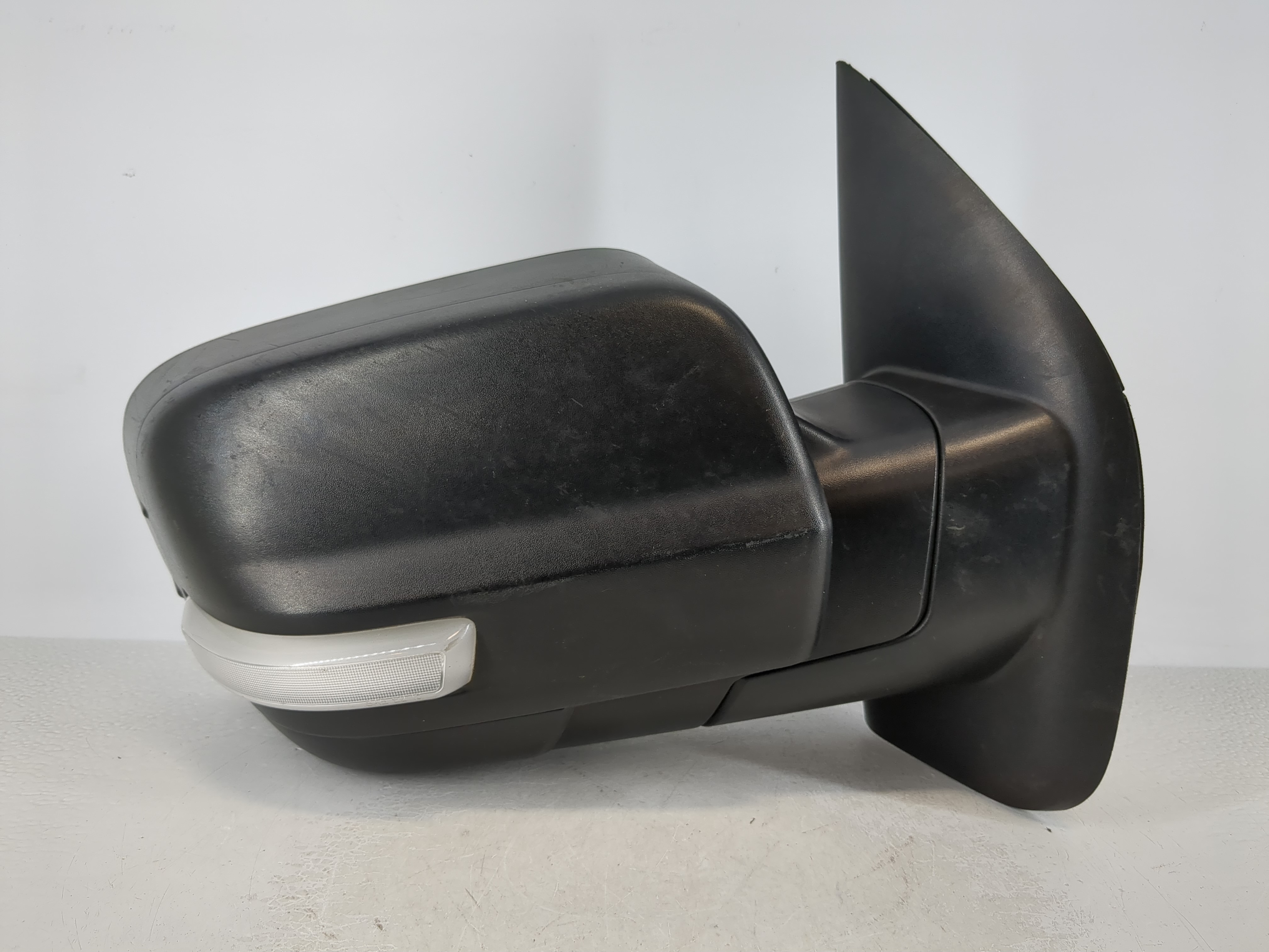 2017-2022 Nissan Titan Passenger Right Side View Power Door Mirror Black 1107833 - Oemusedautoparts1.com