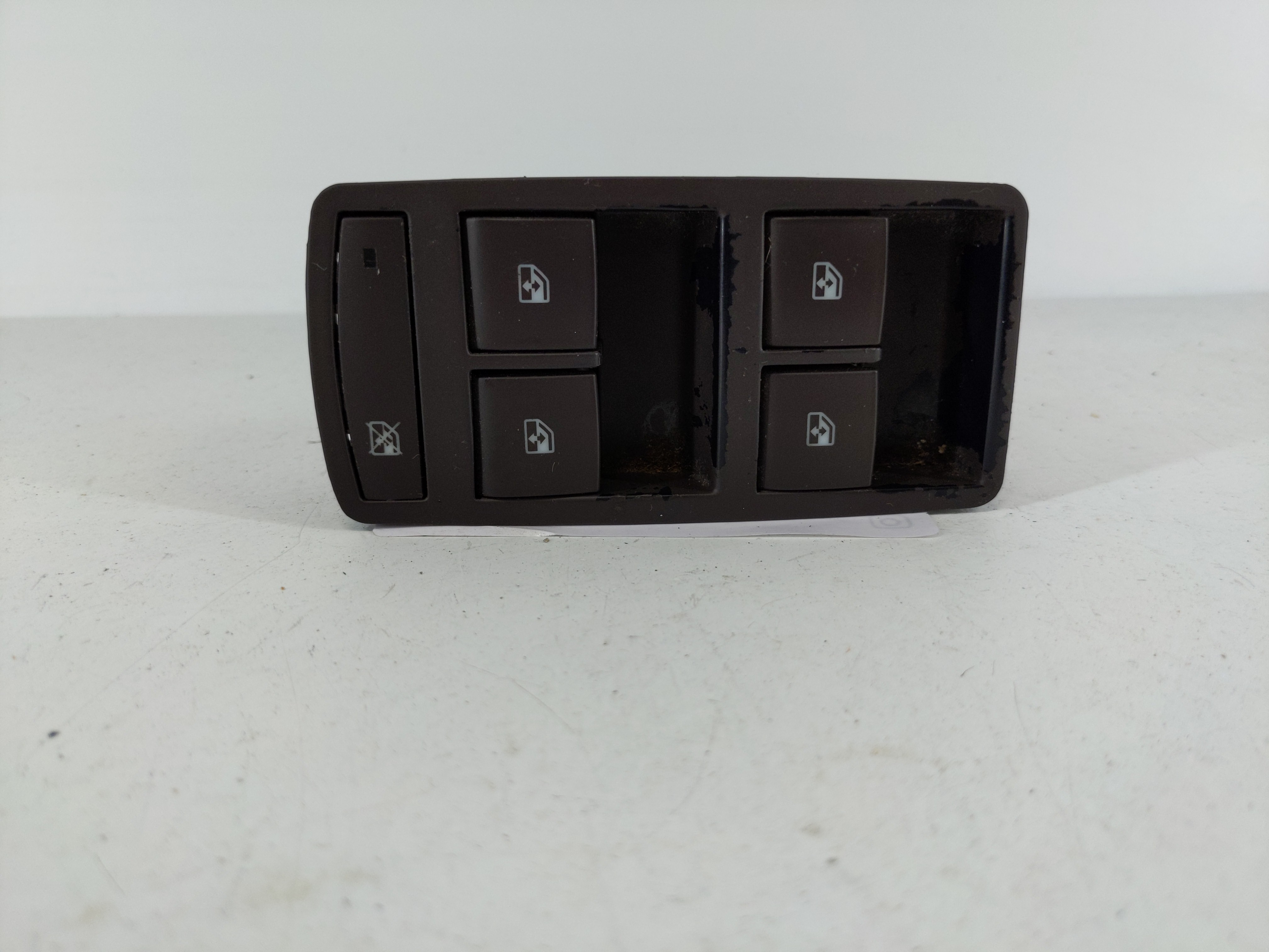 2014-2017 Buick Regal Driver Left Door Master Power Window Switch 1107841 - Oemusedautoparts1.com