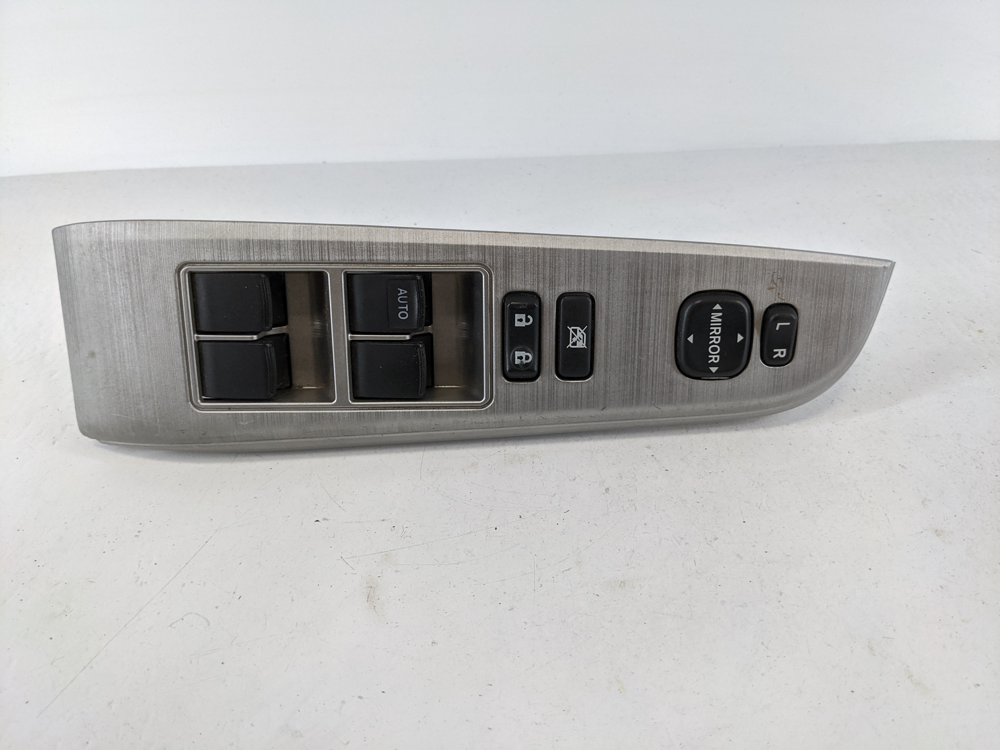 2007-2014 Toyota Camry Driver Left Door Master Power Window Switch 1107853 - Oemusedautoparts1.com