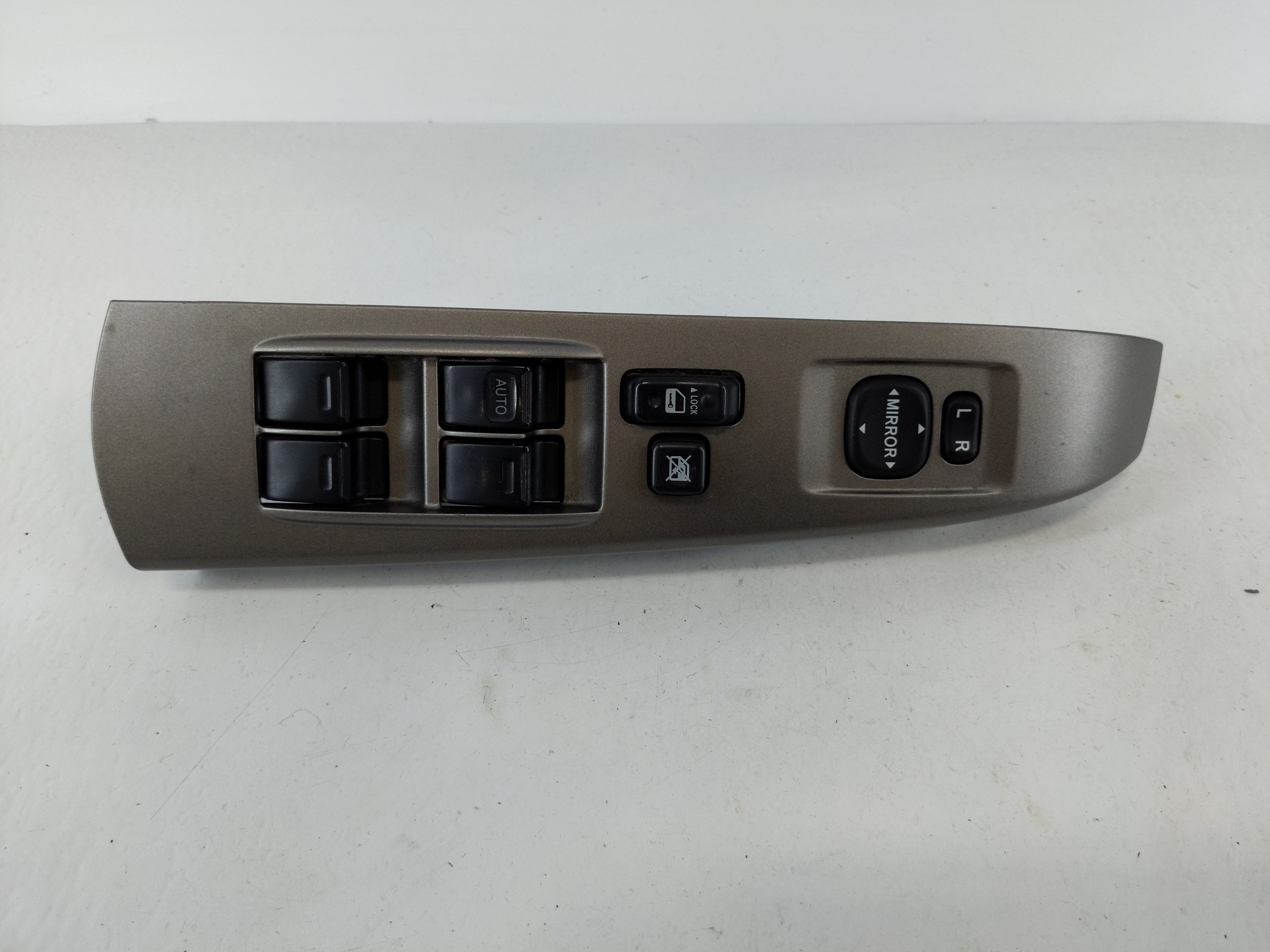 2004-2009 Toyota Prius Driver Left Door Master Power Window Switch 1107855 - Oemusedautoparts1.com