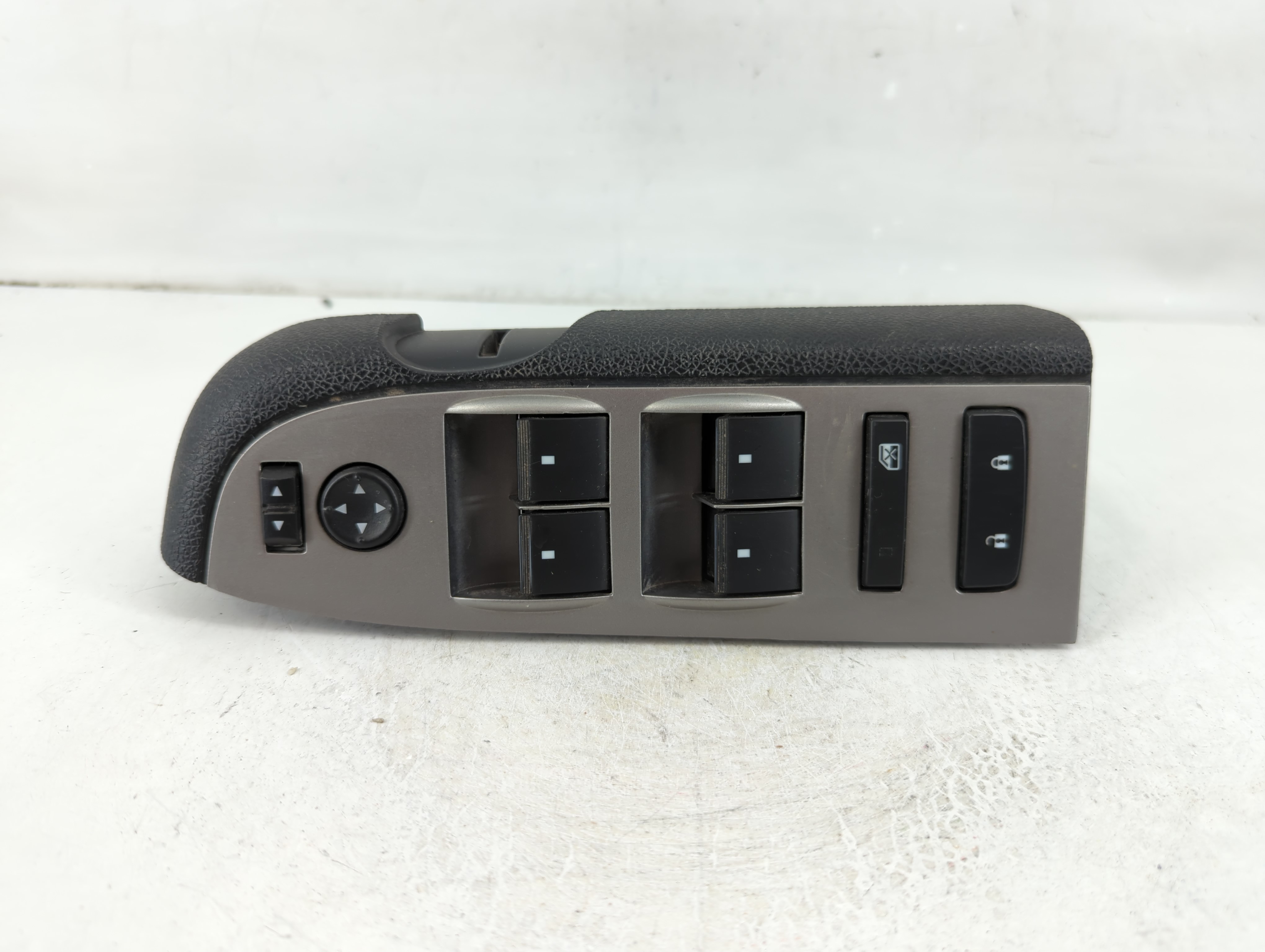 Picture of 2007-2013 Gmc Sierra 1500 Driver Left Door Master Power Window Switch 1107863