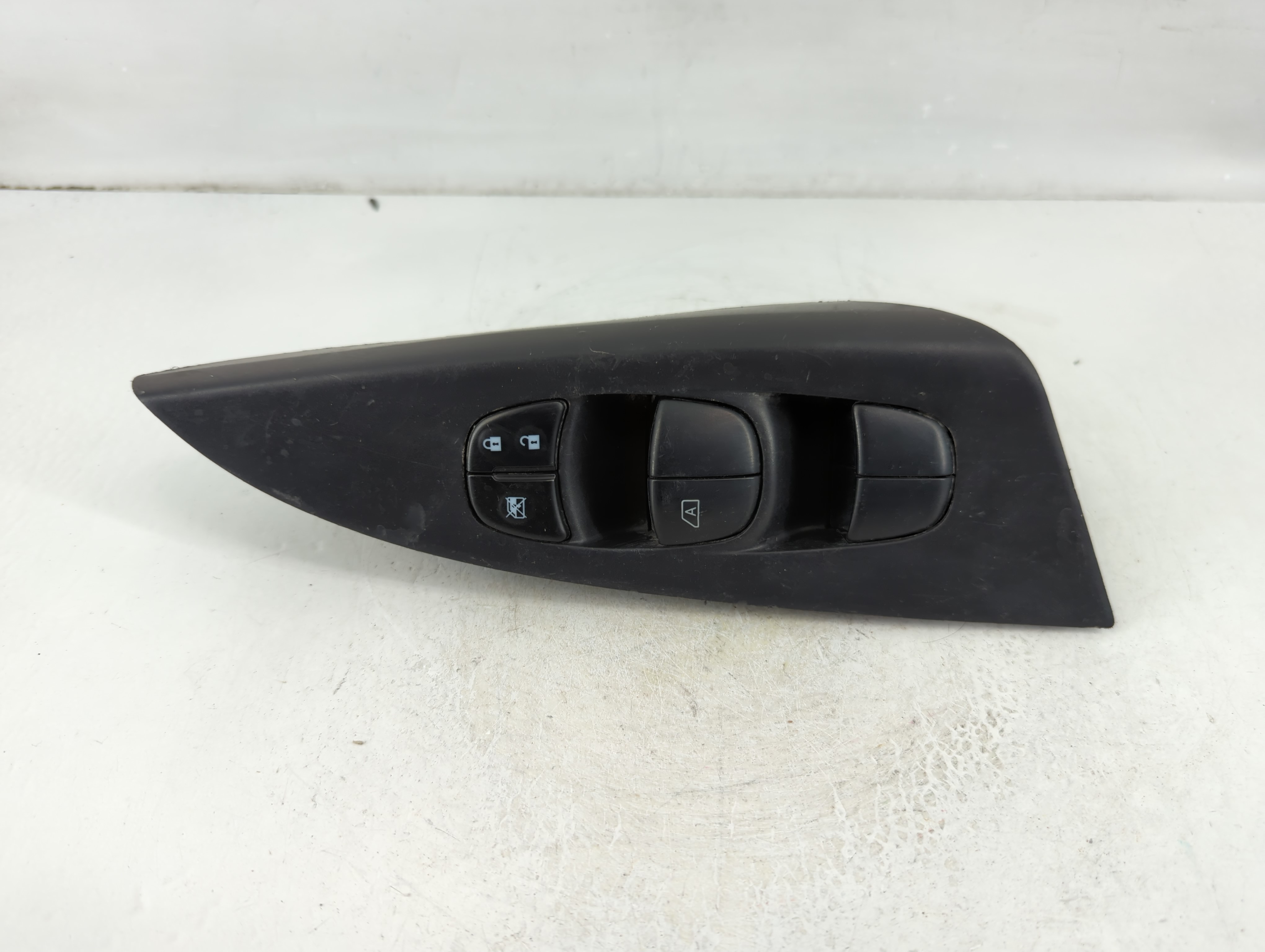 2013-2019 Nissan Sentra Driver Left Door Master Power Window Switch 1107868 - Oemusedautoparts1.com
