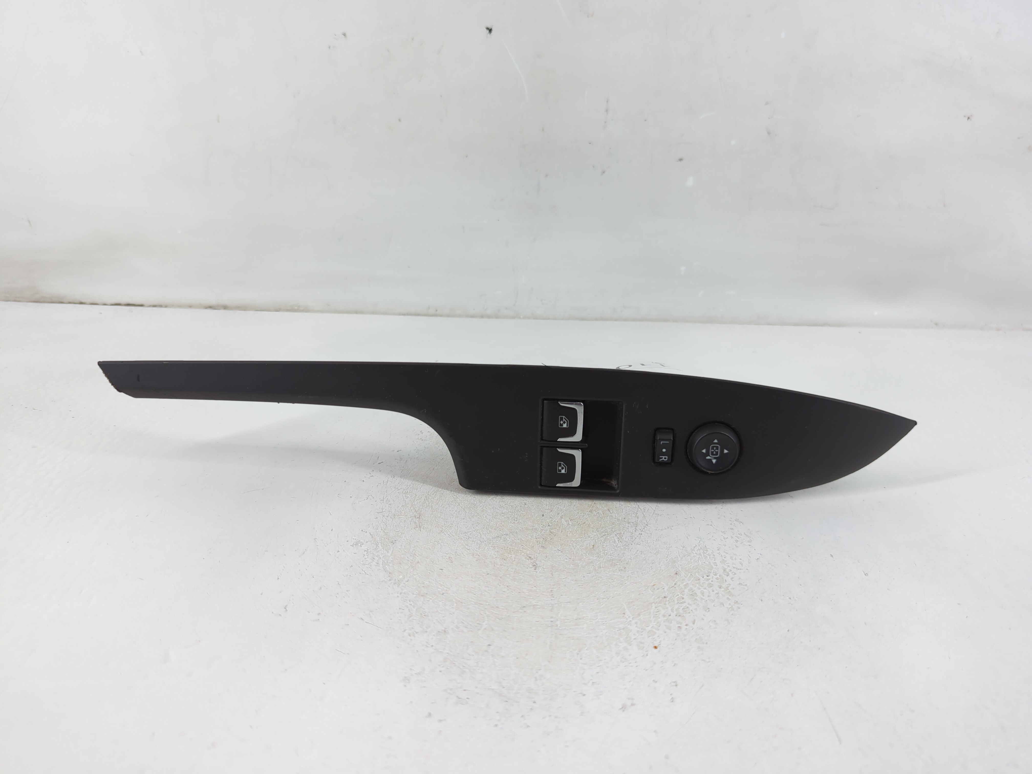2014-2018 Cadillac Ats Driver Left Door Master Power Window Switch 1107873 - Oemusedautoparts1.com