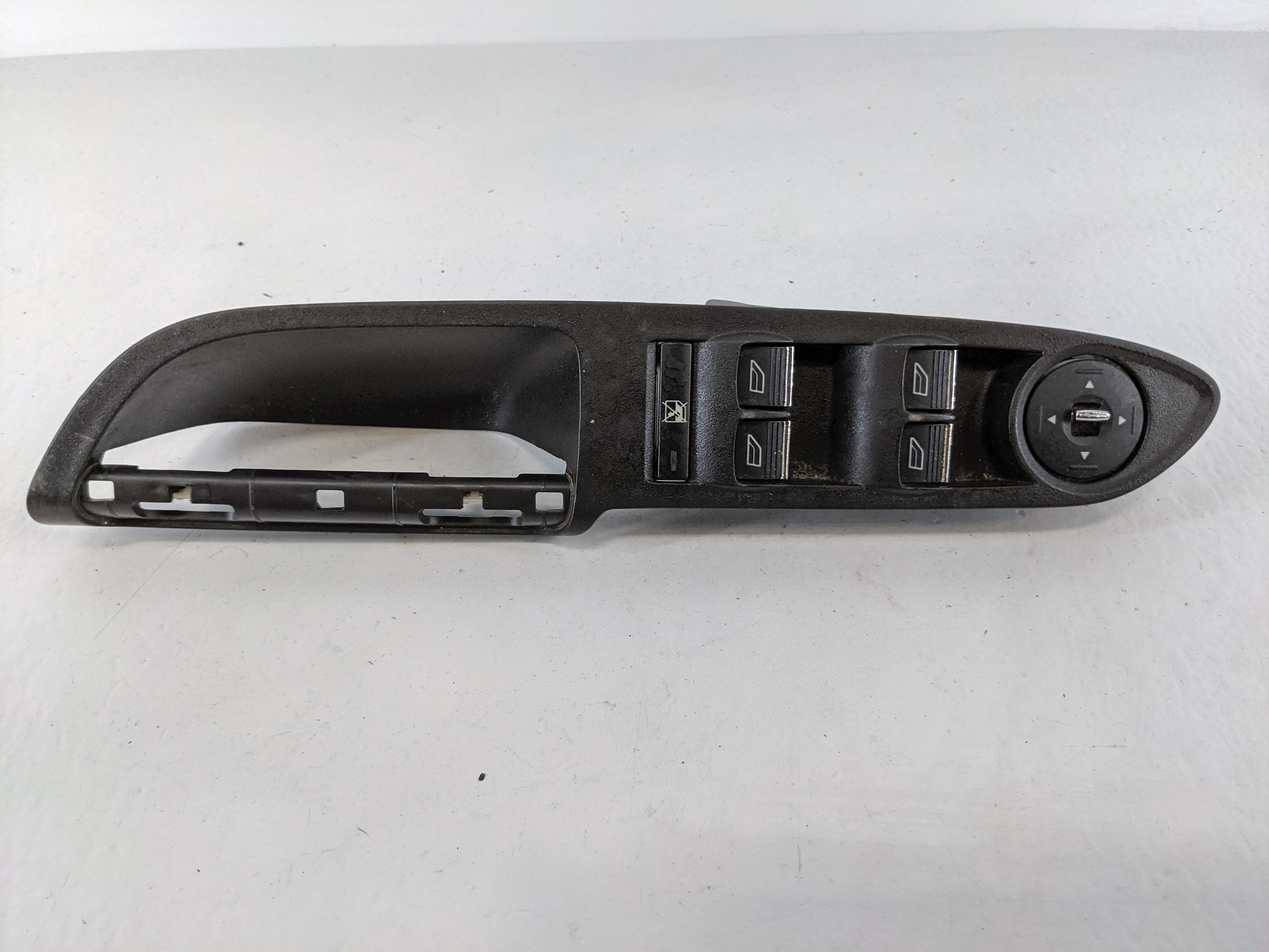 2013-2019 Ford Escape Driver Left Door Master Power Window Switch 1107884 - Oemusedautoparts1.com