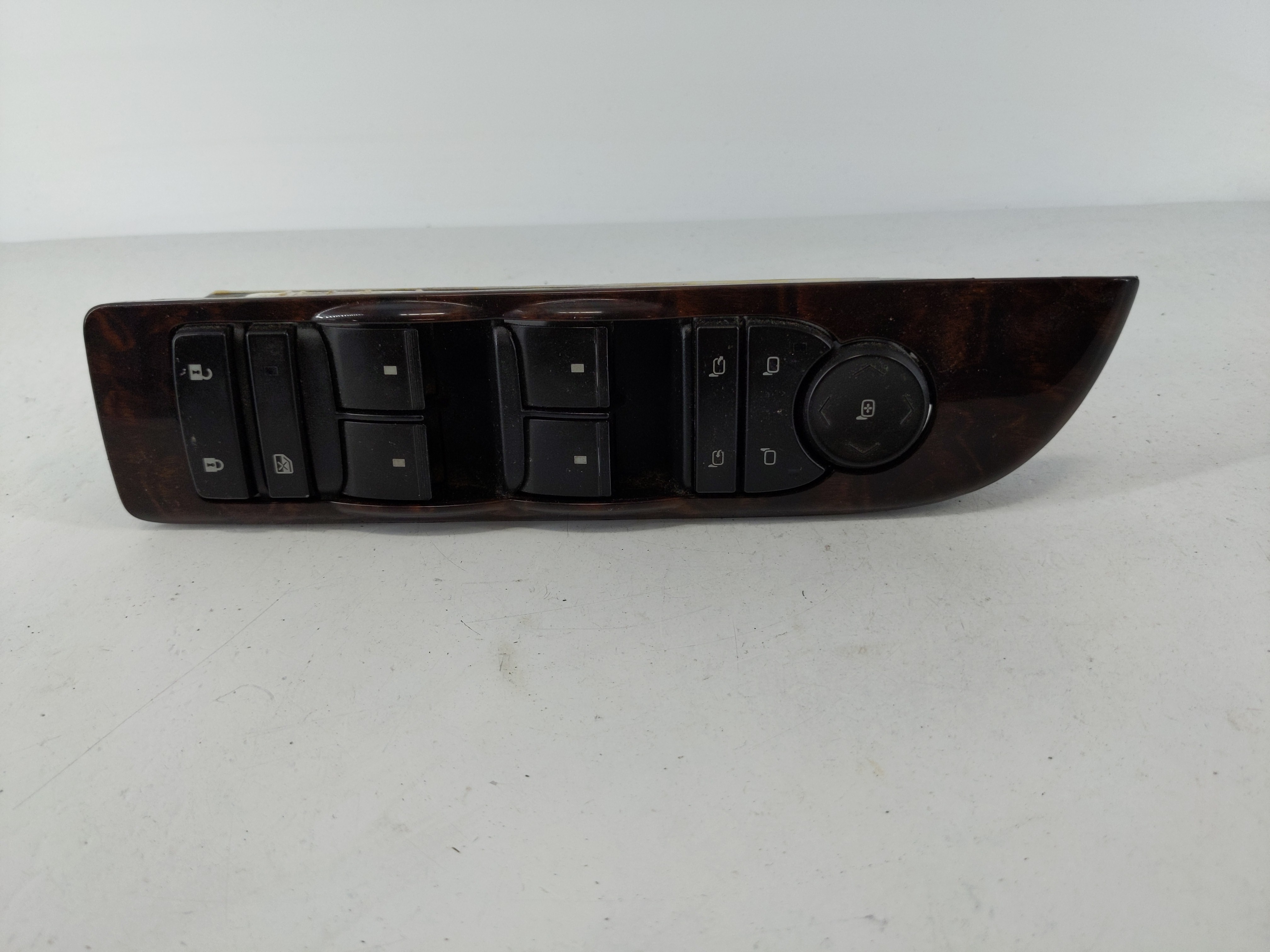 Picture of 2011 Gmc Yukon Xl Driver Left Door Master Power Window Switch 20835553ac 1107885