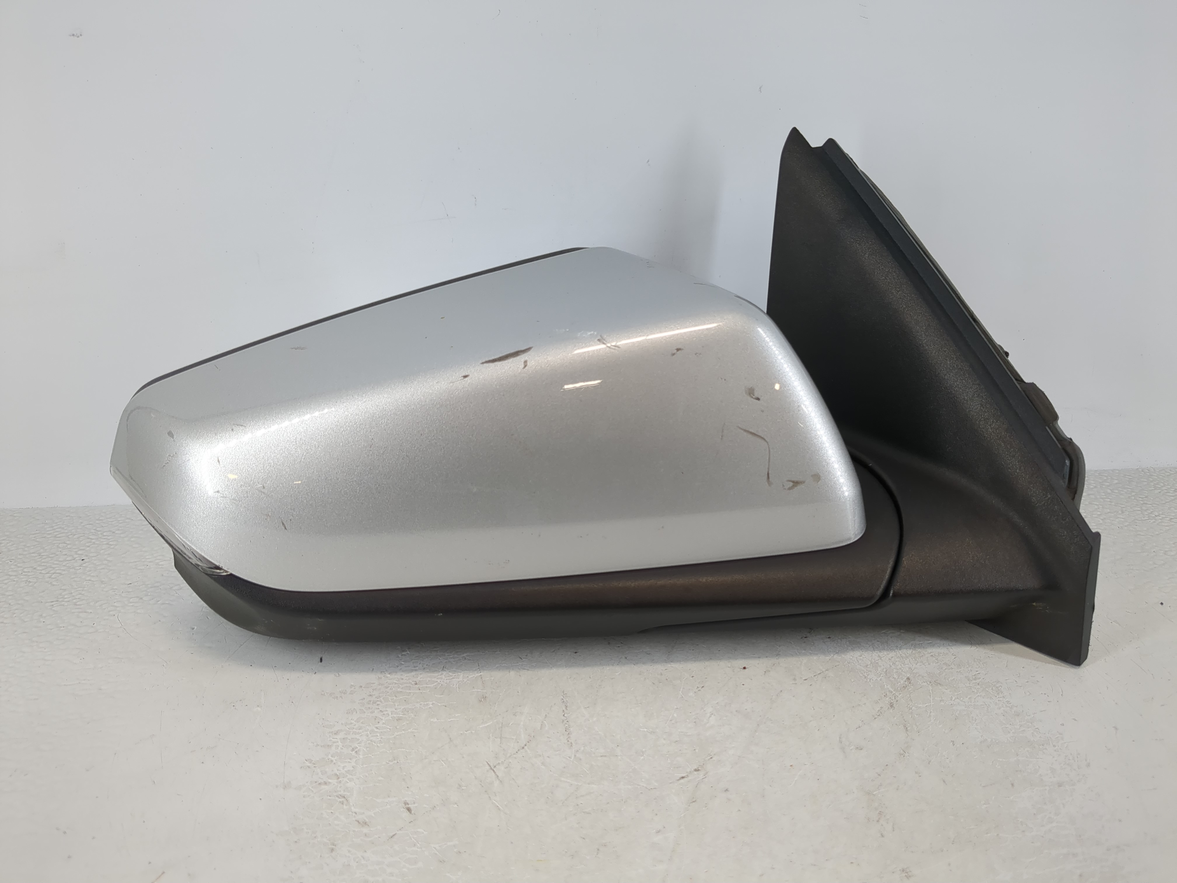 Picture of 2018-2020 Chevrolet Equinox Passenger Right Side View Power Door Mirror 1107933