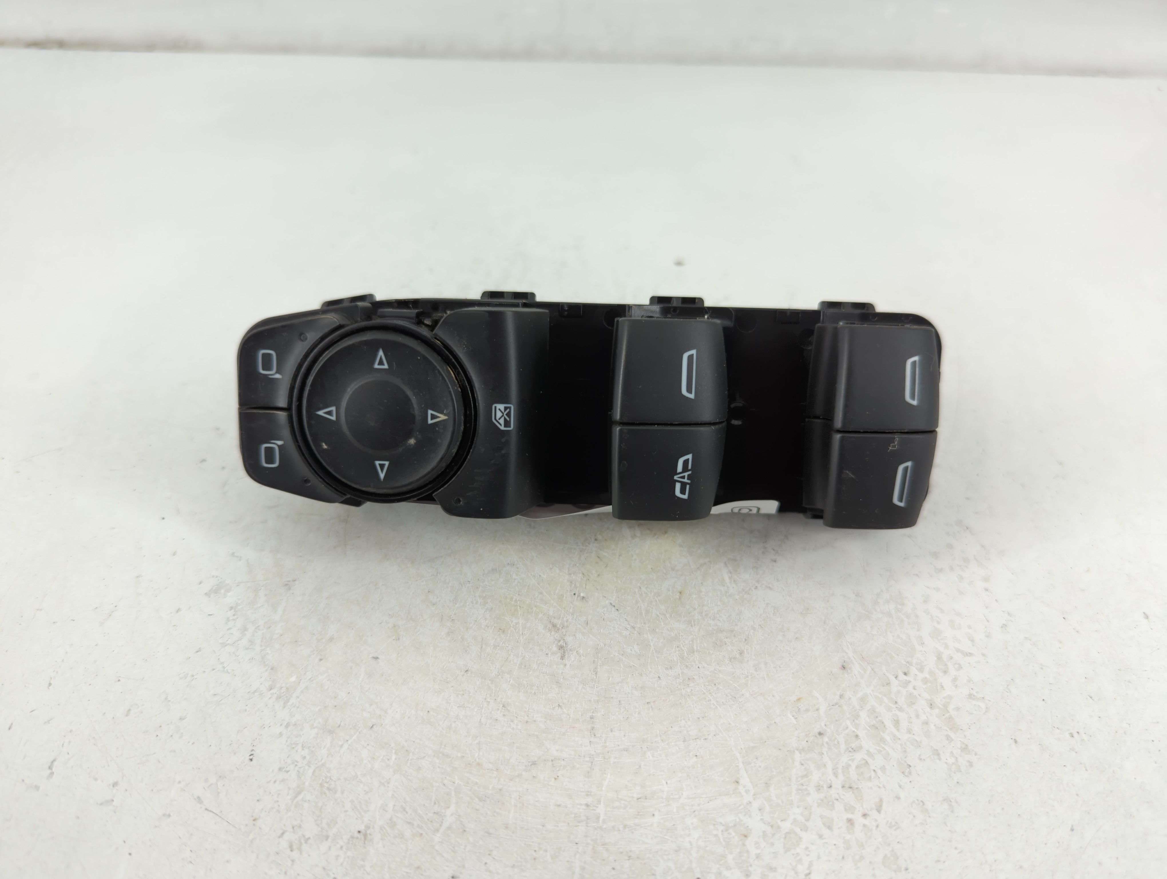 2019 Chevrolet Silverado 1500 Driver Left Door Master Power Window Switch 1107951 - Oemusedautoparts1.com