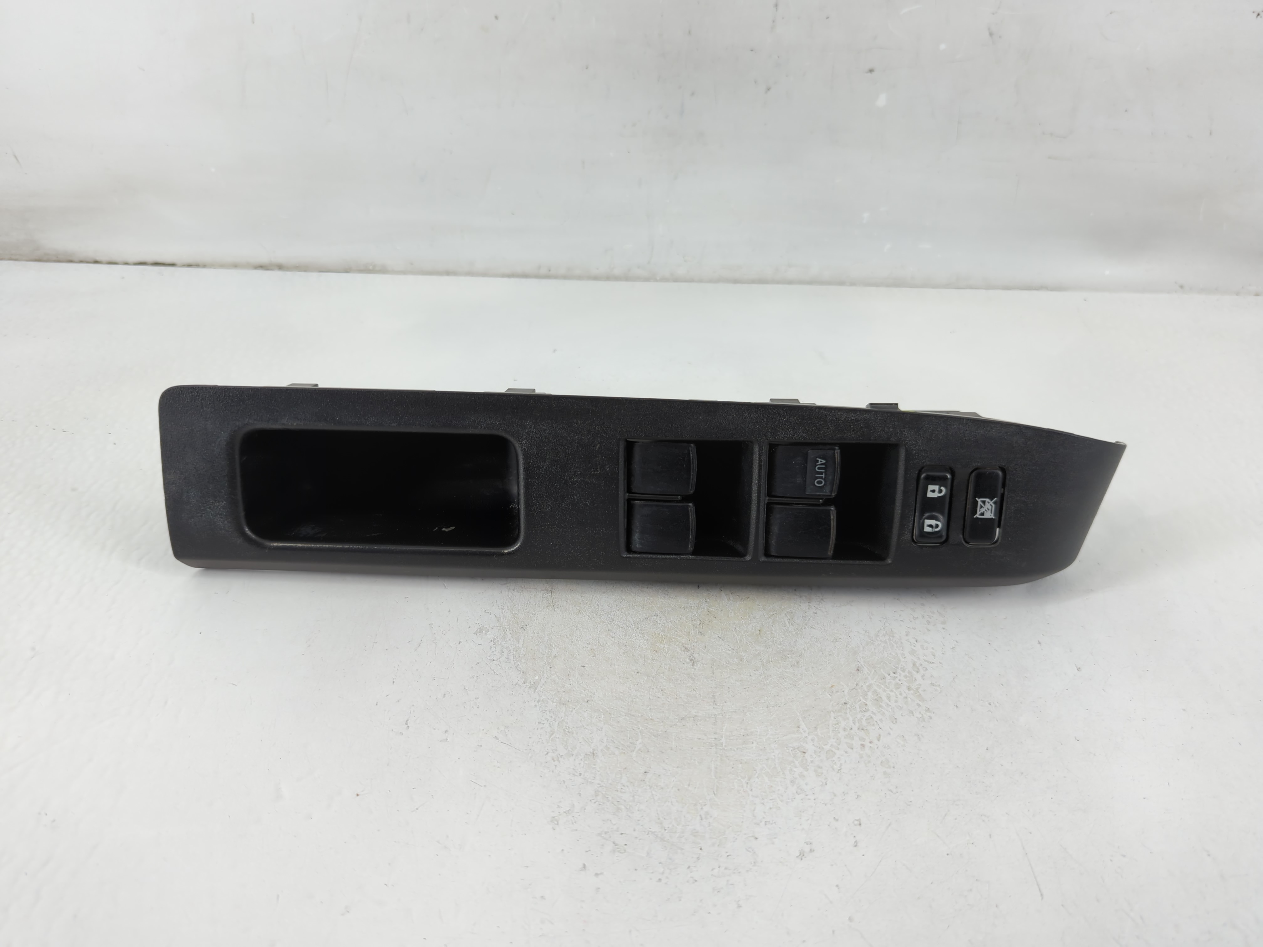 2008-2015 Scion Xb Driver Left Door Master Power Window Switch 1107960 - Oemusedautoparts1.com