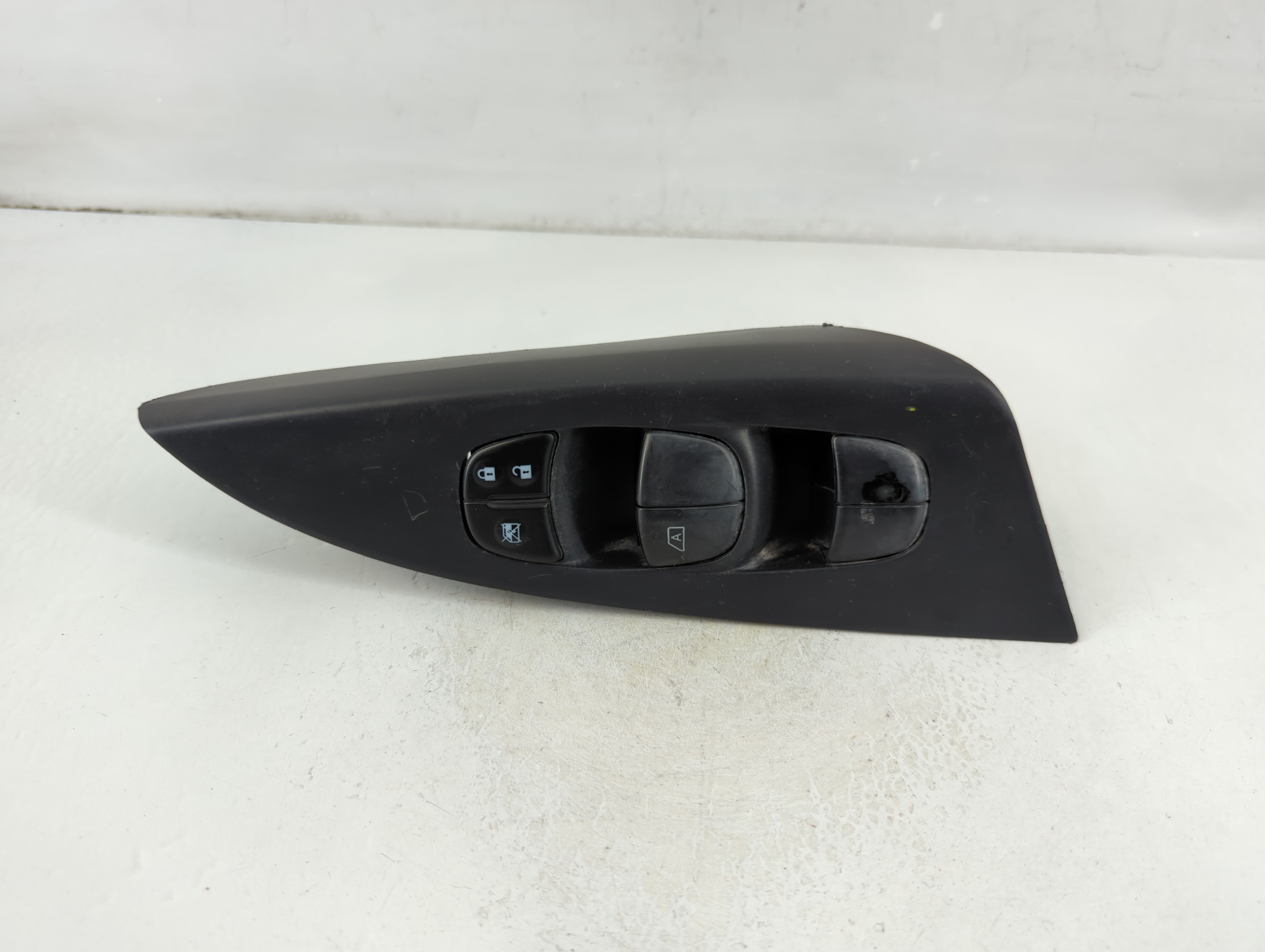 2013-2019 Nissan Sentra Driver Left Door Master Power Window Switch 1107962 - Oemusedautoparts1.com