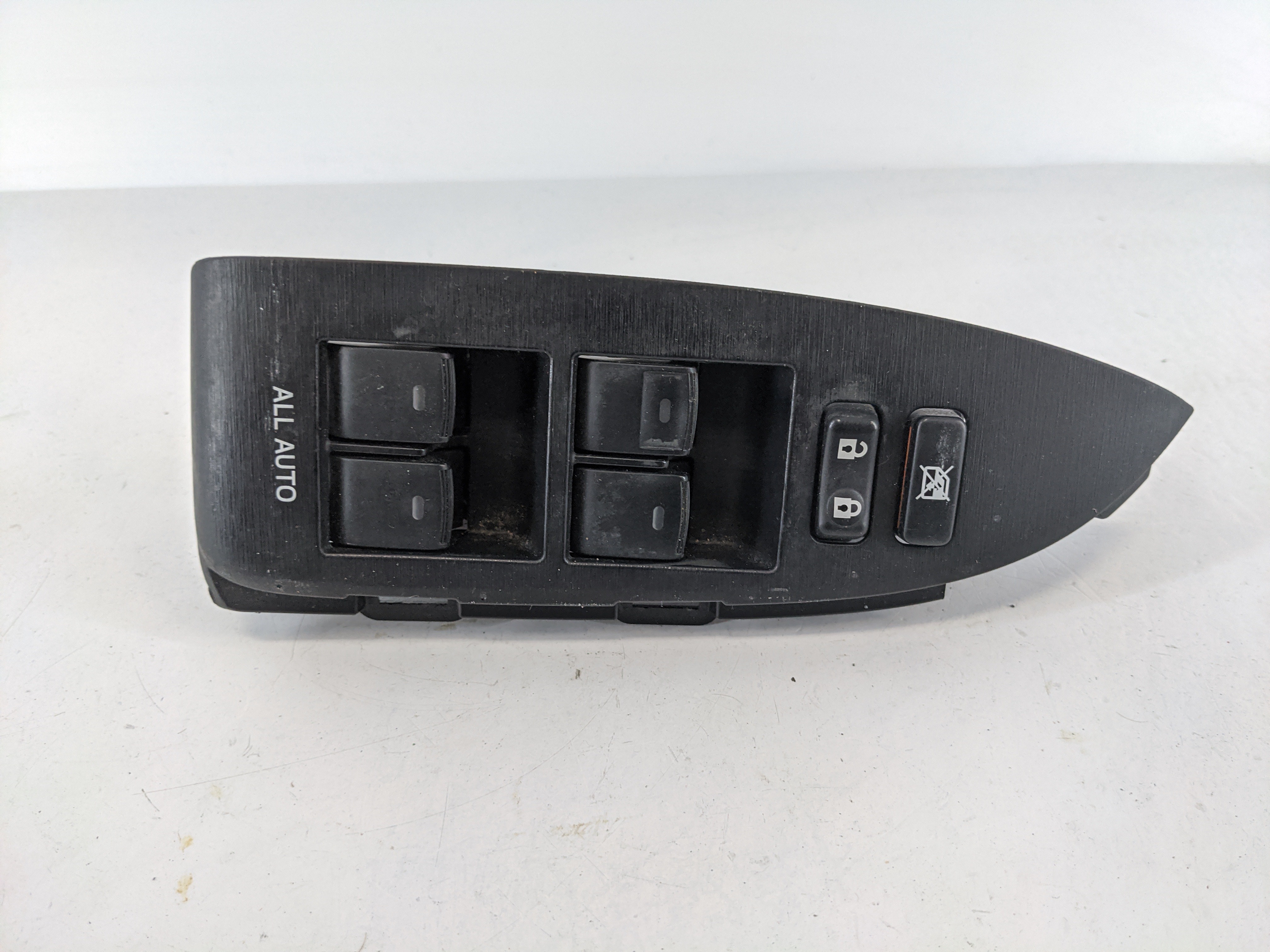 Picture of 2015-2015 Toyota Prius Driver Left Door Master Power Window Switch 1107971