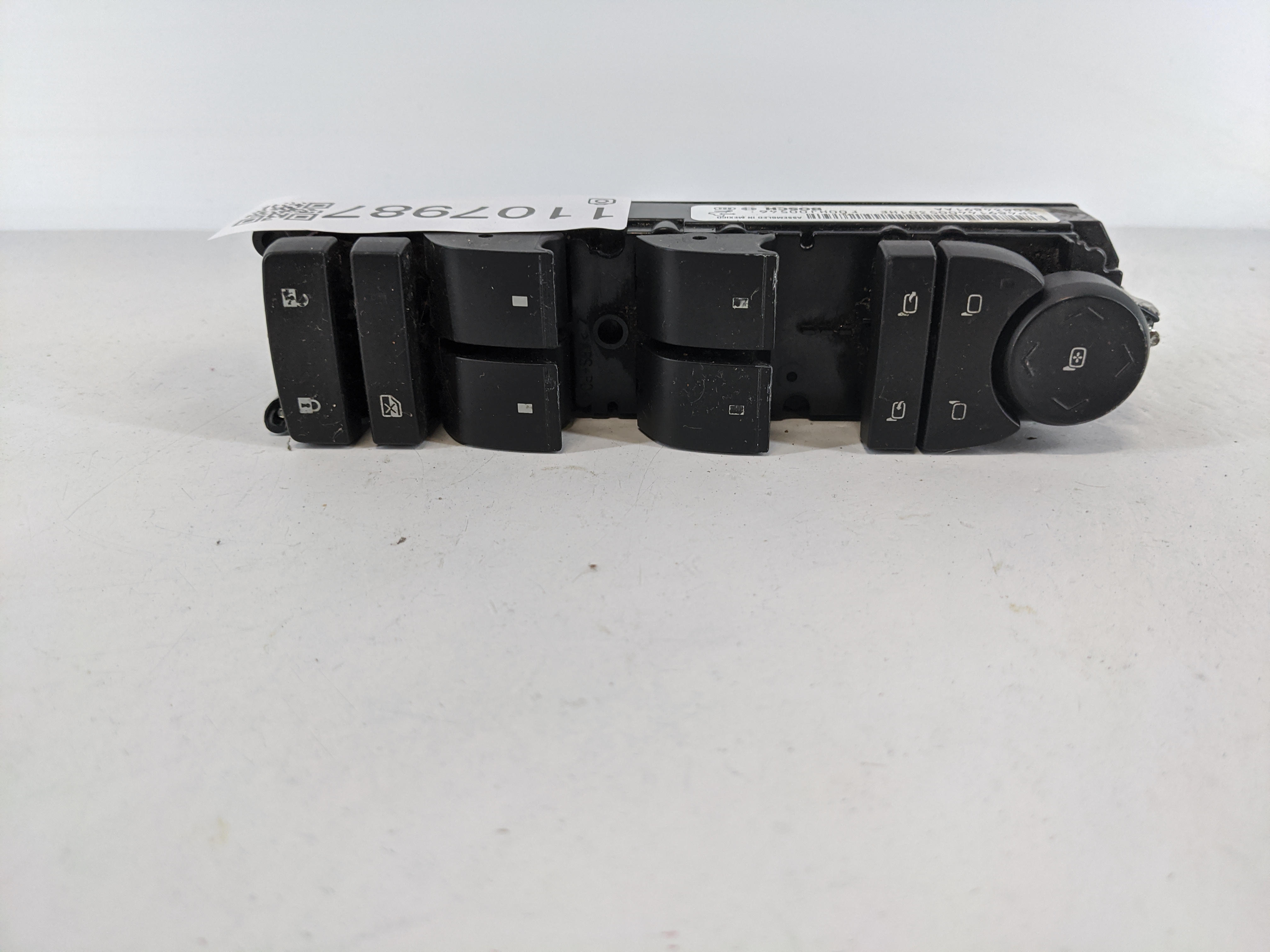 2006-2011 Cadillac Dts Driver Left Door Master Power Window Switch 1107987 - Oemusedautoparts1.com