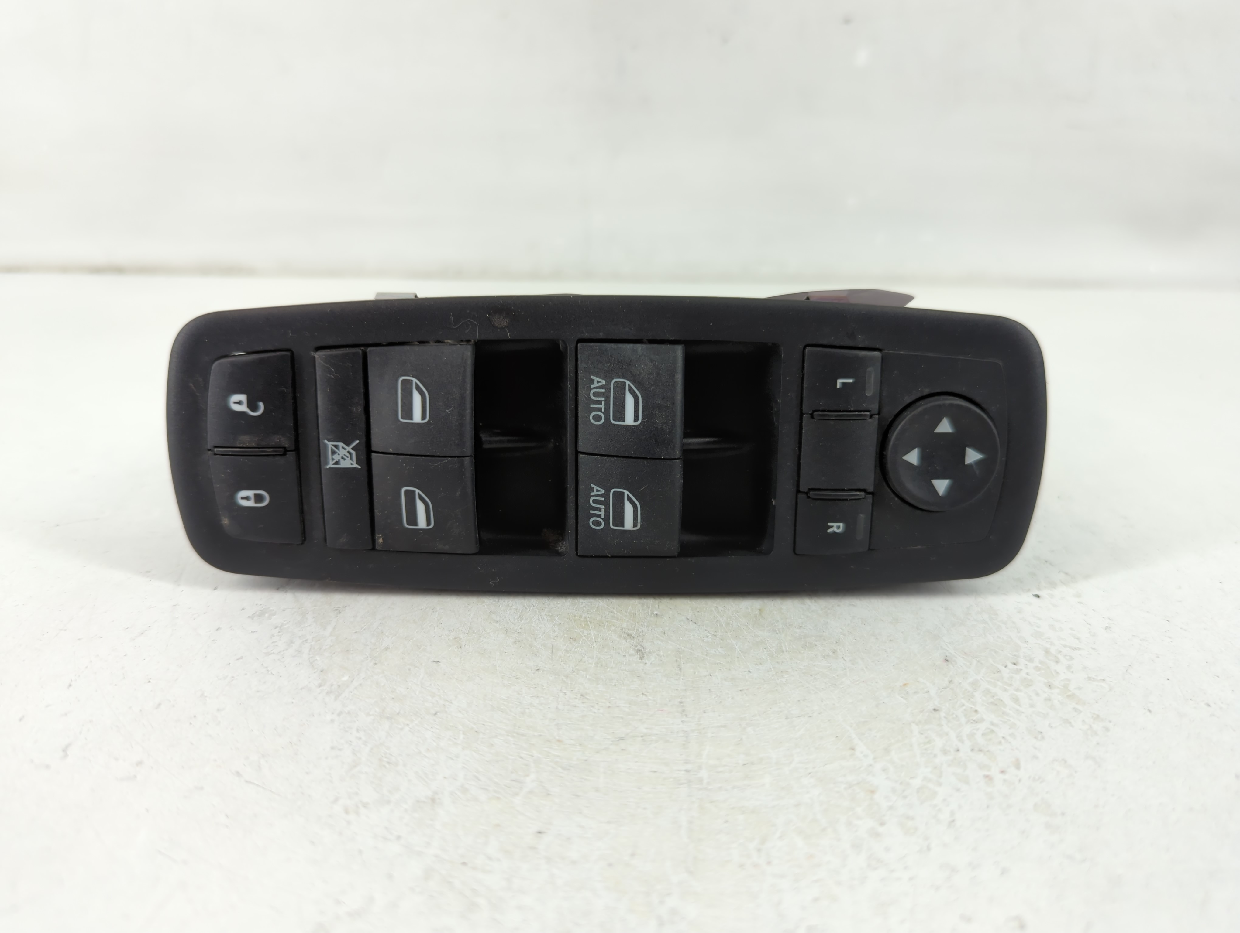2015-2022 Jeep Cherokee Driver Left Door Master Power Window Switch 1107992 - Oemusedautoparts1.com