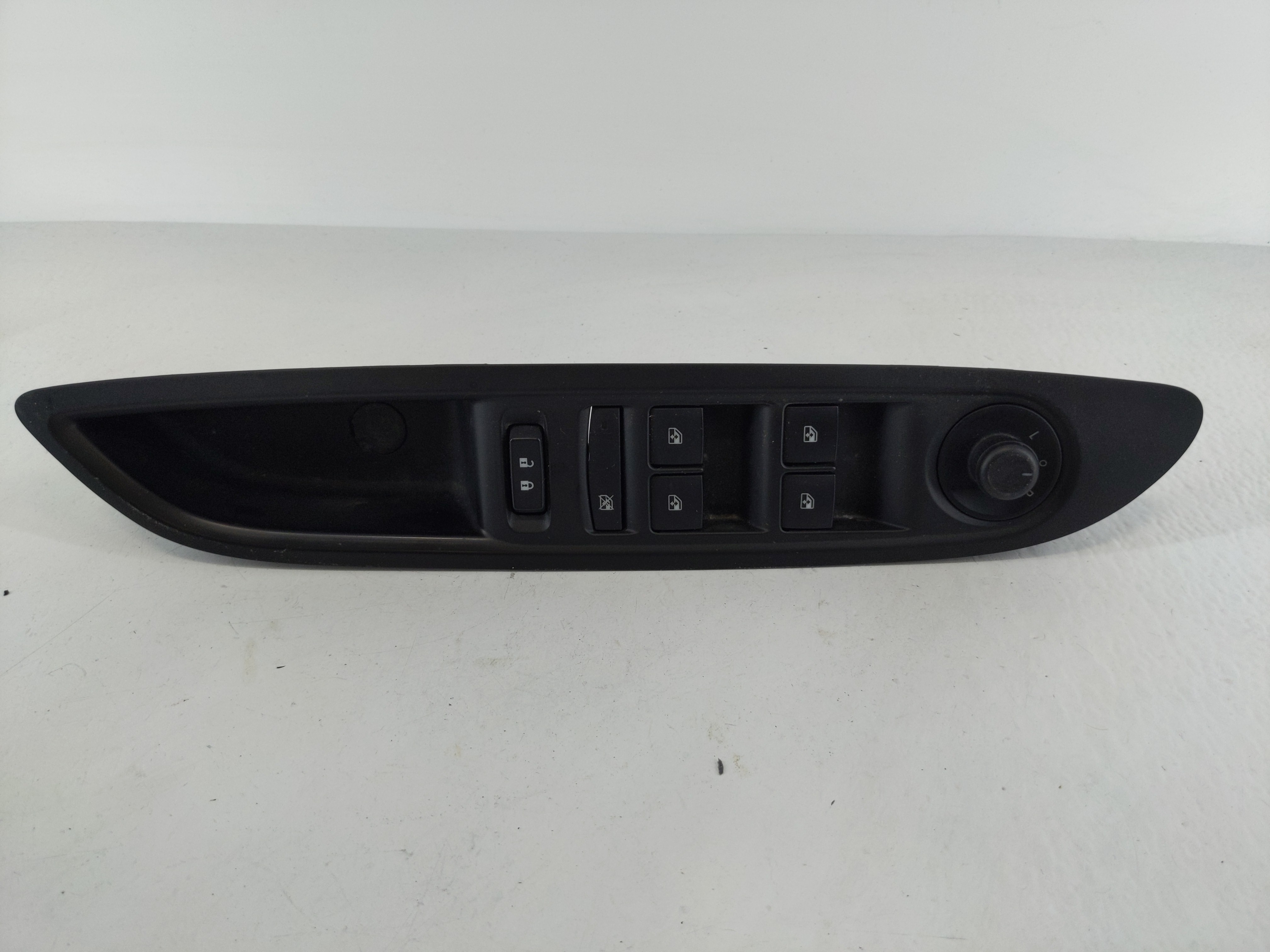 Picture of 2013-2016 Buick Encore Driver Left Door Master Power Window Switch 1108110