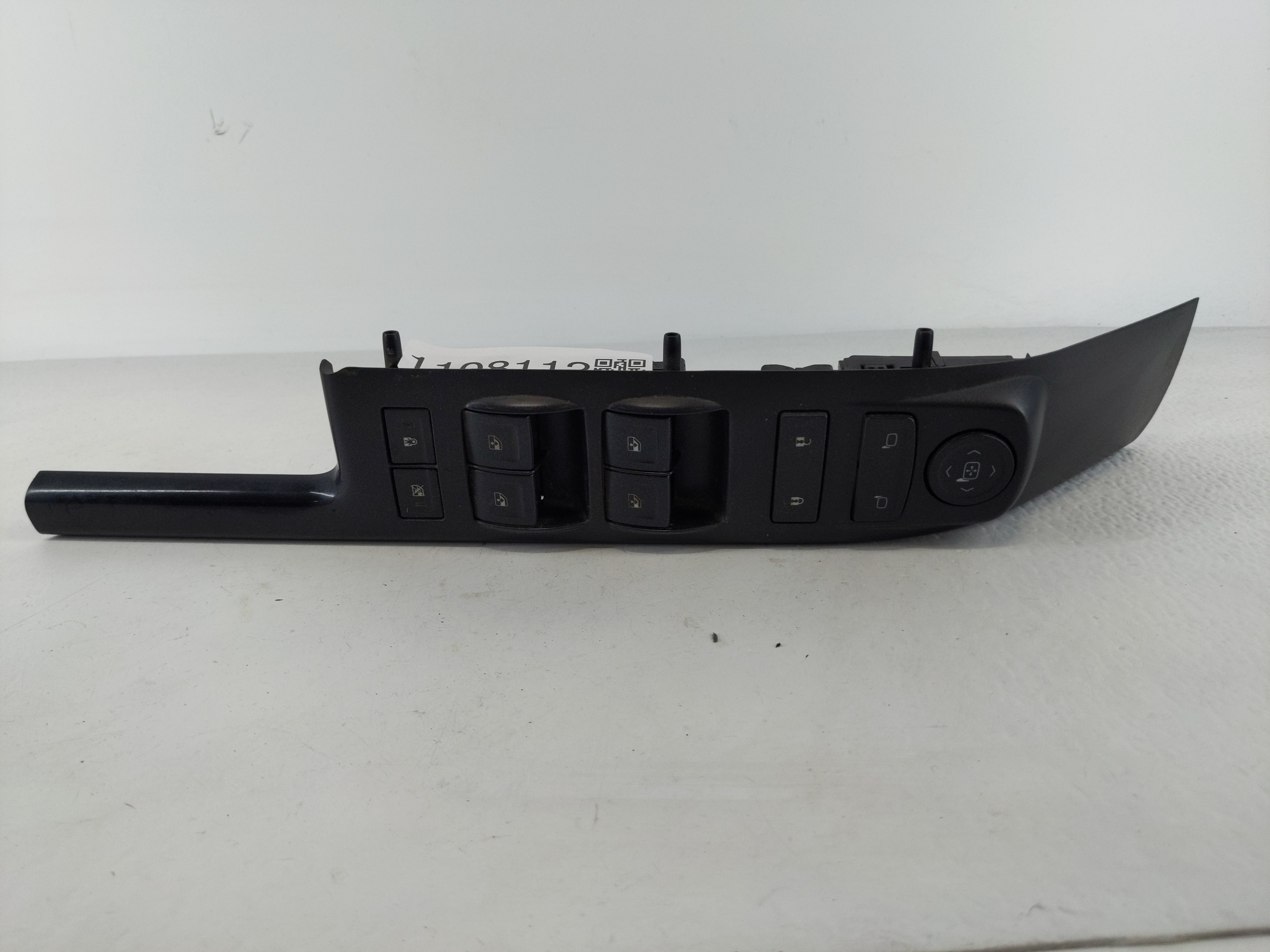 Picture of 2014 Chevrolet Silverado 1500 Driver Left Door Master Power Window Switch 1108112