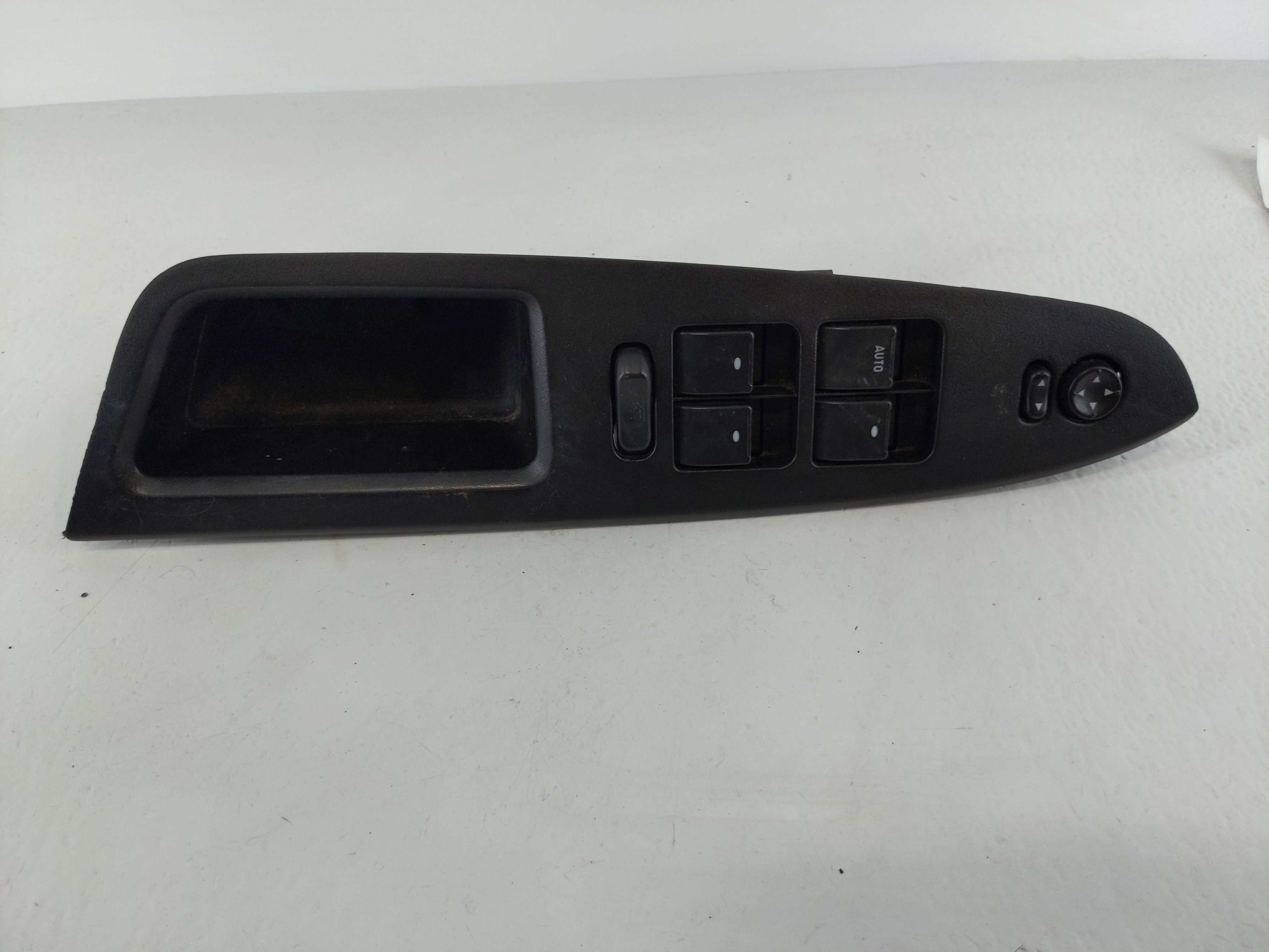 2006-2008 Chevrolet Impala Driver Left Door Master Power Window Switch 1108154 - Oemusedautoparts1.com
