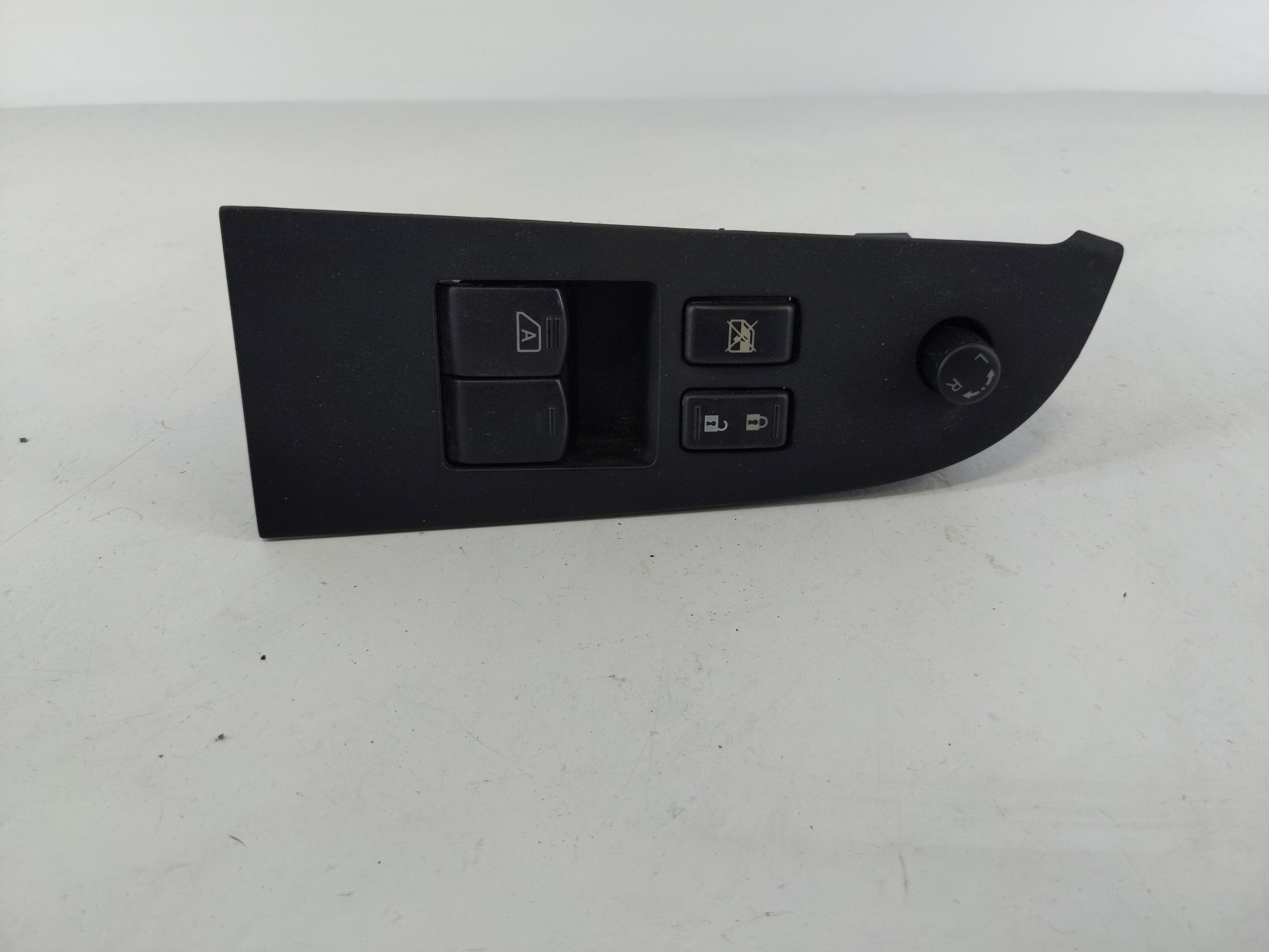 Picture of 2008-2013 Nissan Altima Driver Left Door Master Power Window Switch 1108161