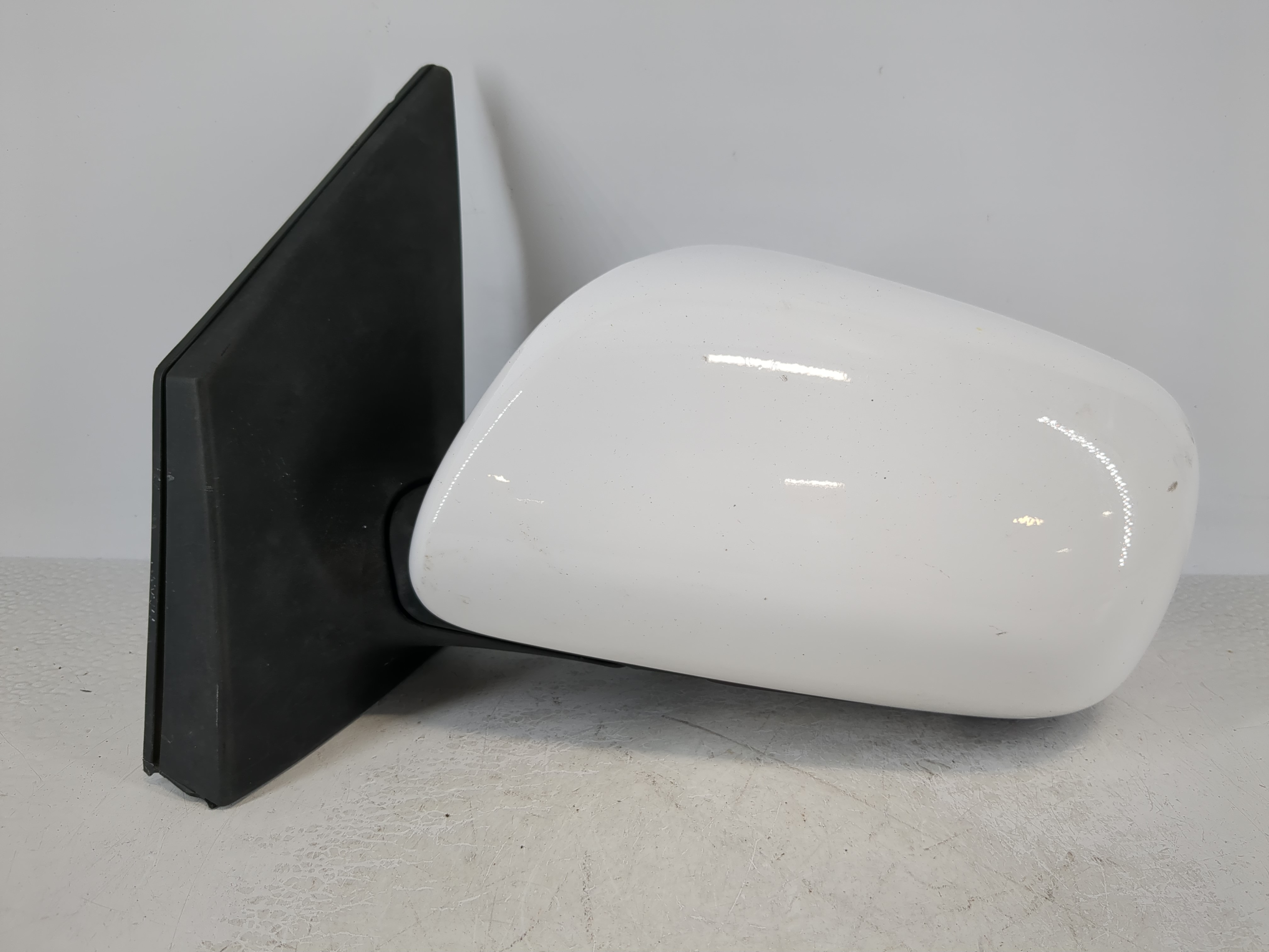 2009-2013 Toyota Corolla Driver Left Side View Power Door Mirror White 1108189 - Oemusedautoparts1.com