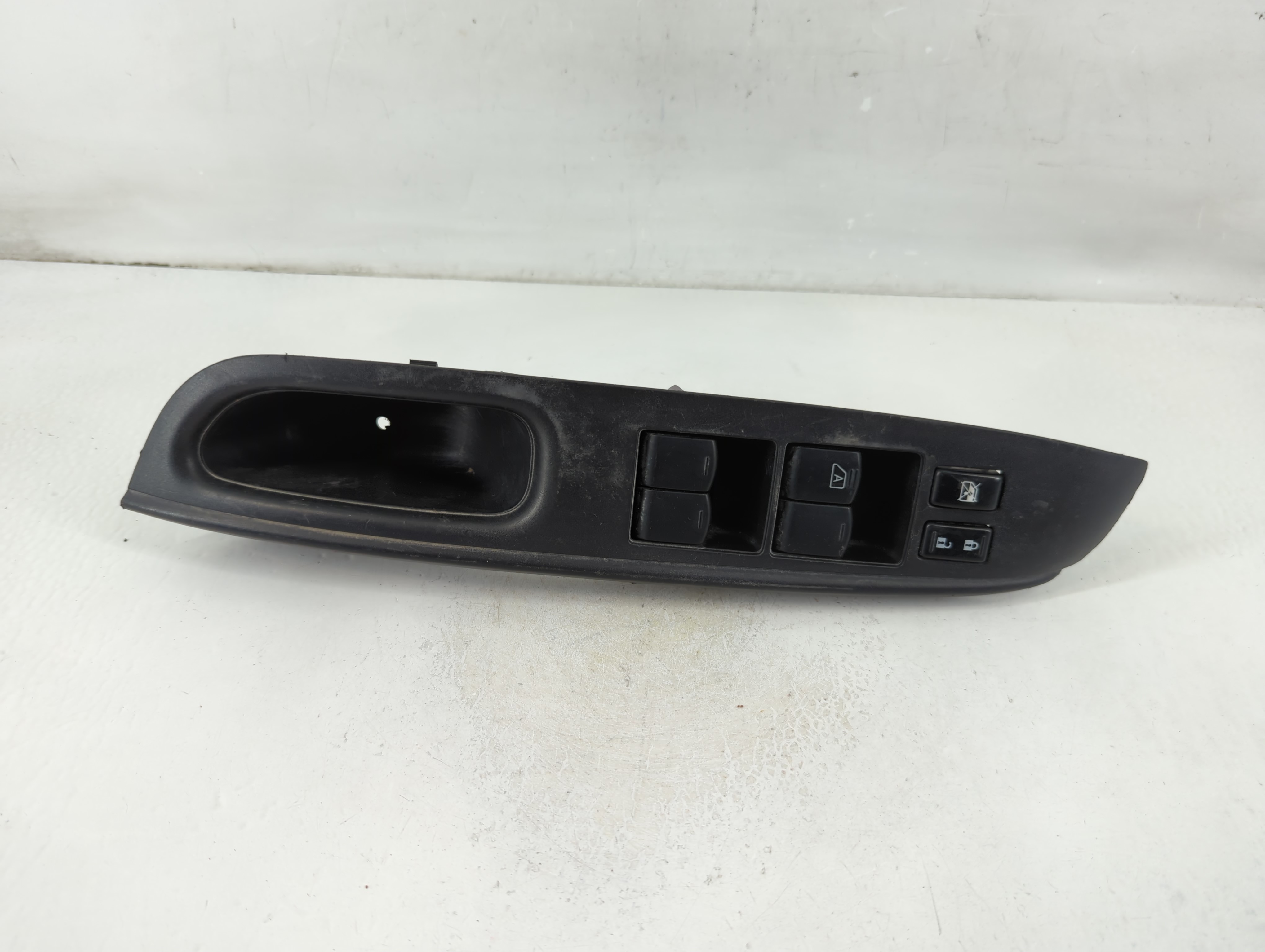 2012-2019 Nissan Versa Driver Left Door Master Power Window Switch 1108201 - Oemusedautoparts1.com