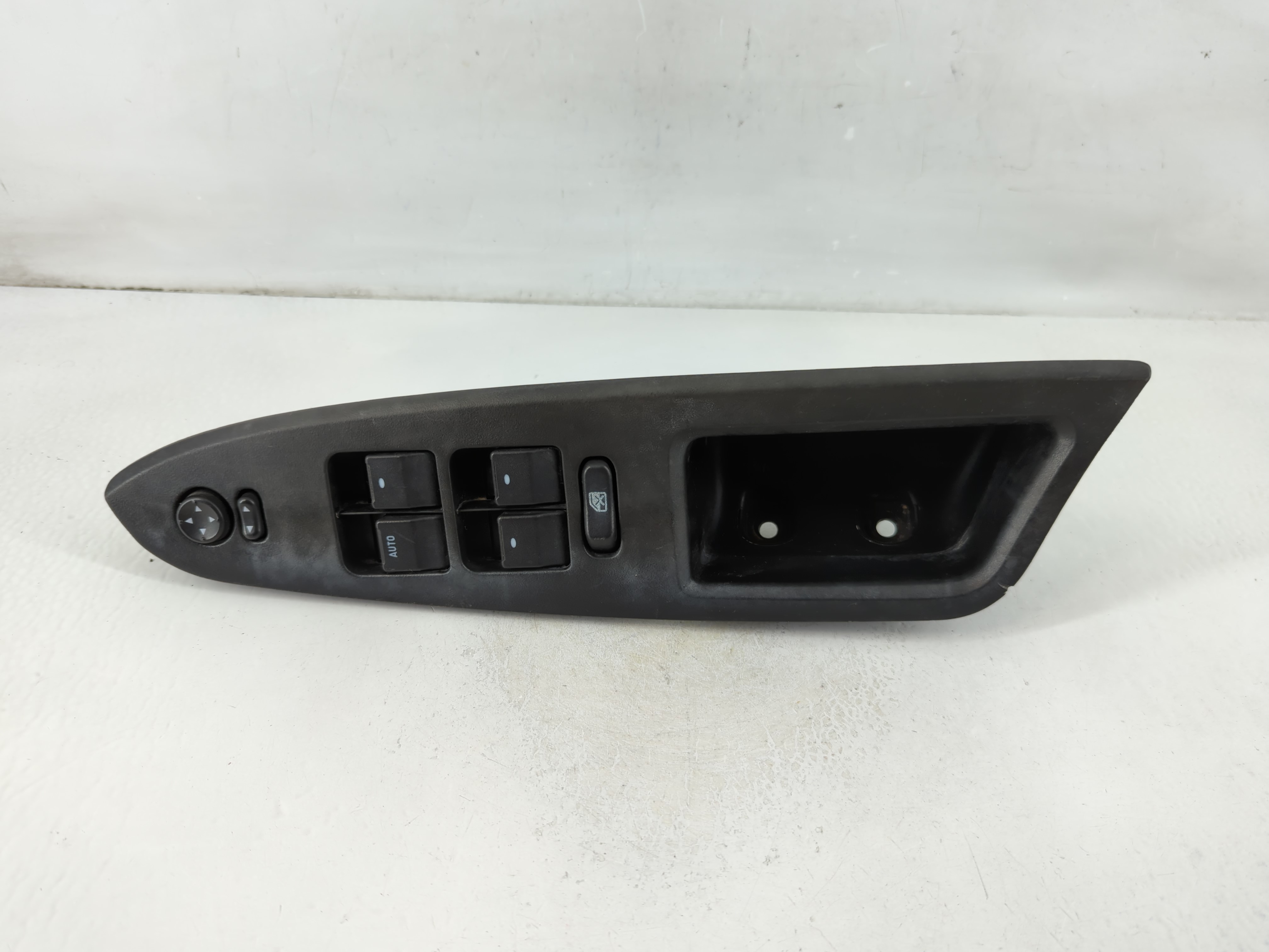 2000-2016 Chevrolet Impala Driver Left Door Master Power Window Switch 1108203 - Oemusedautoparts1.com