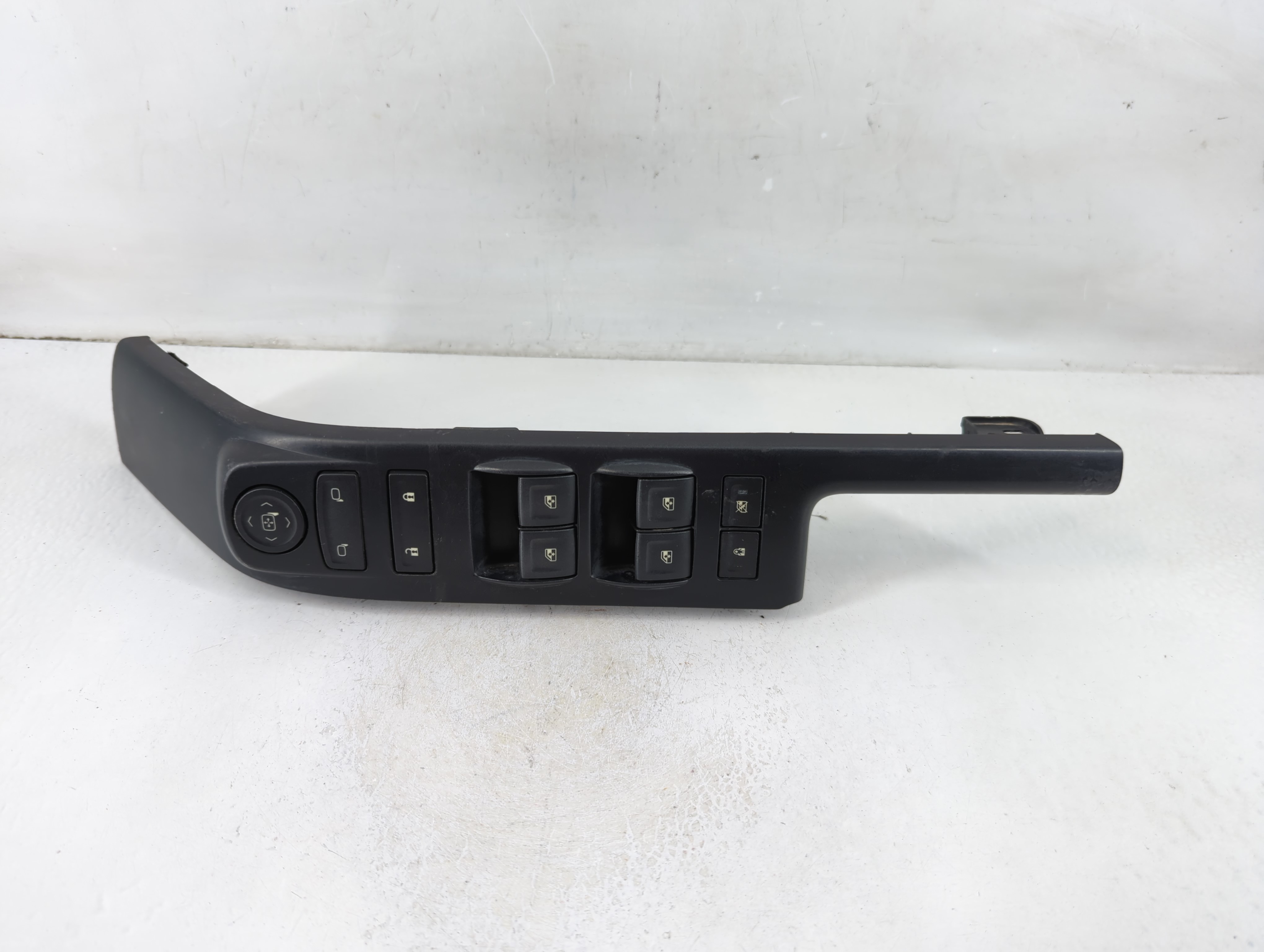 2014 Chevrolet Silverado 1500 Driver Left Door Master Power Window Switch 1108206 - Oemusedautoparts1.com