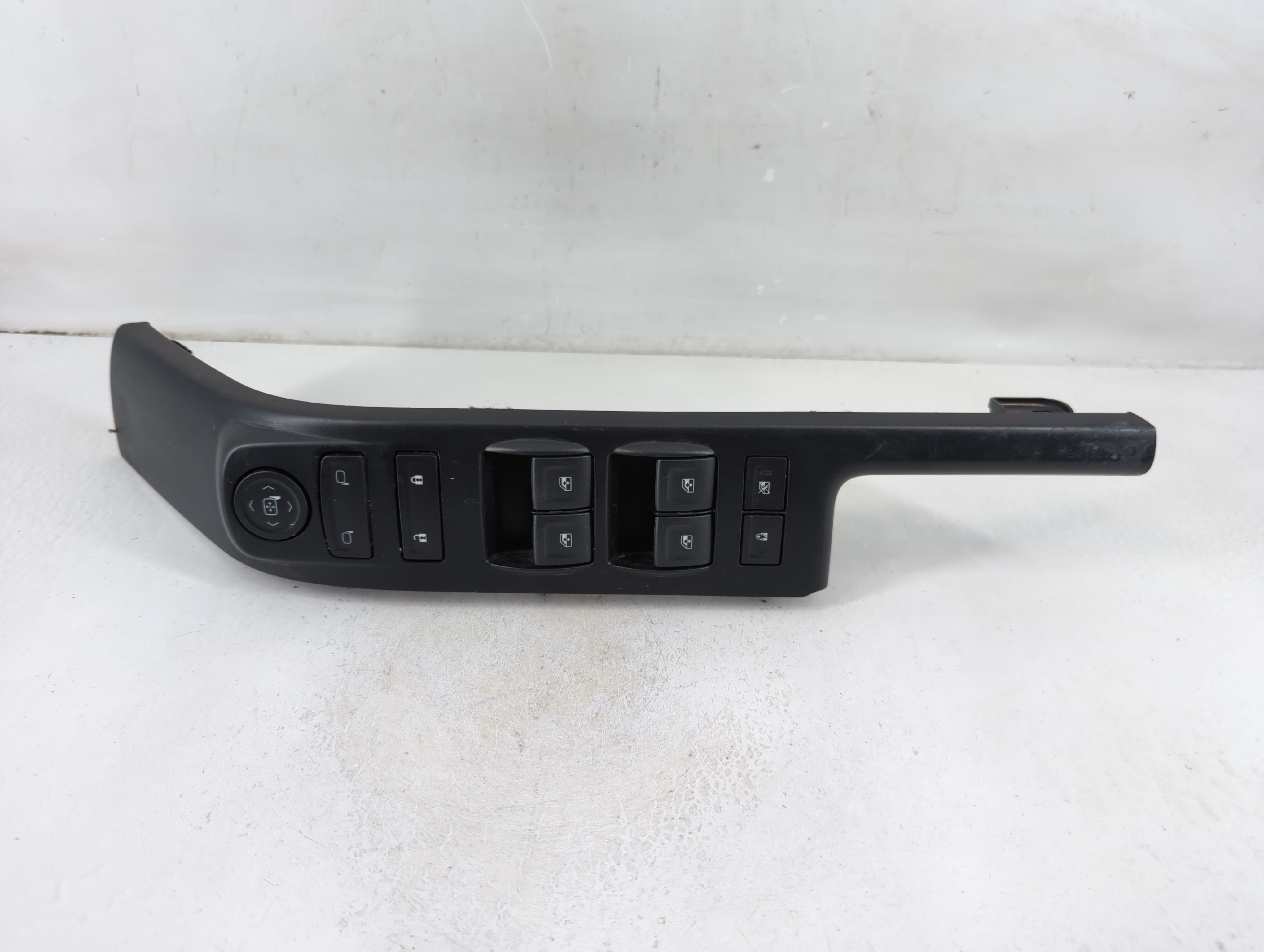 2014 Chevrolet Silverado 1500 Driver Left Door Master Power Window Switch 1108207 - Oemusedautoparts1.com