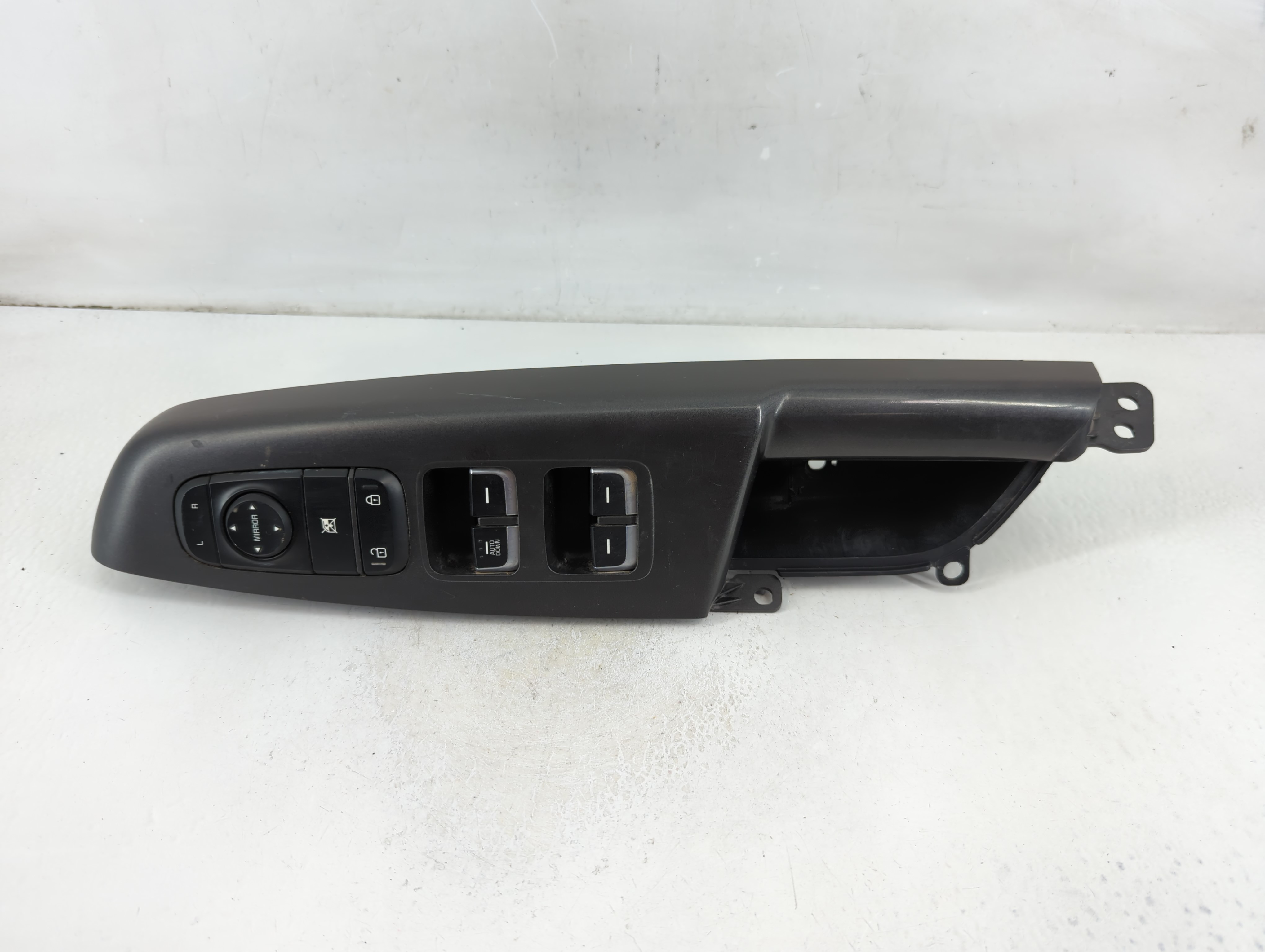 2017-2021 Kia Sportage Driver Left Door Master Power Window Switch 1108212 - Oemusedautoparts1.com