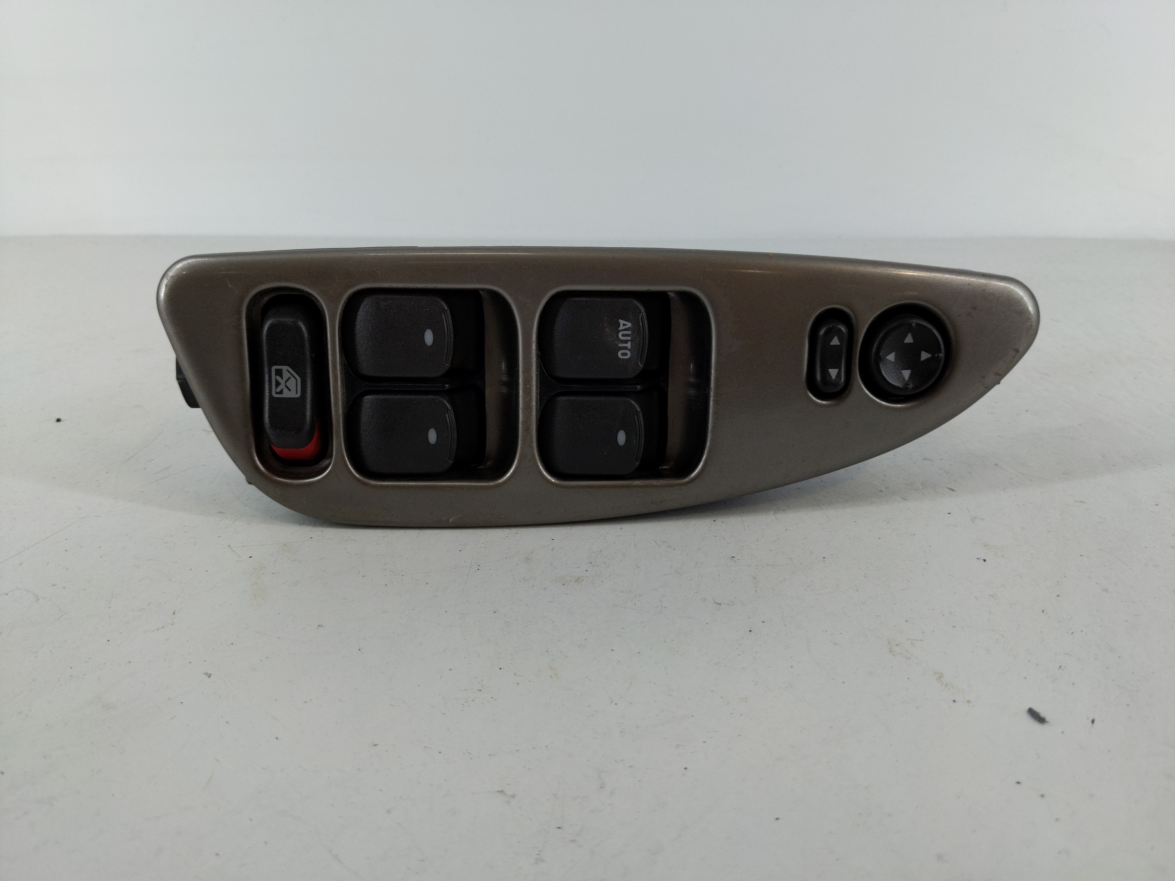 2004-2008 Chevrolet Malibu Driver Left Door Master Power Window Switch 1108217 - Oemusedautoparts1.com