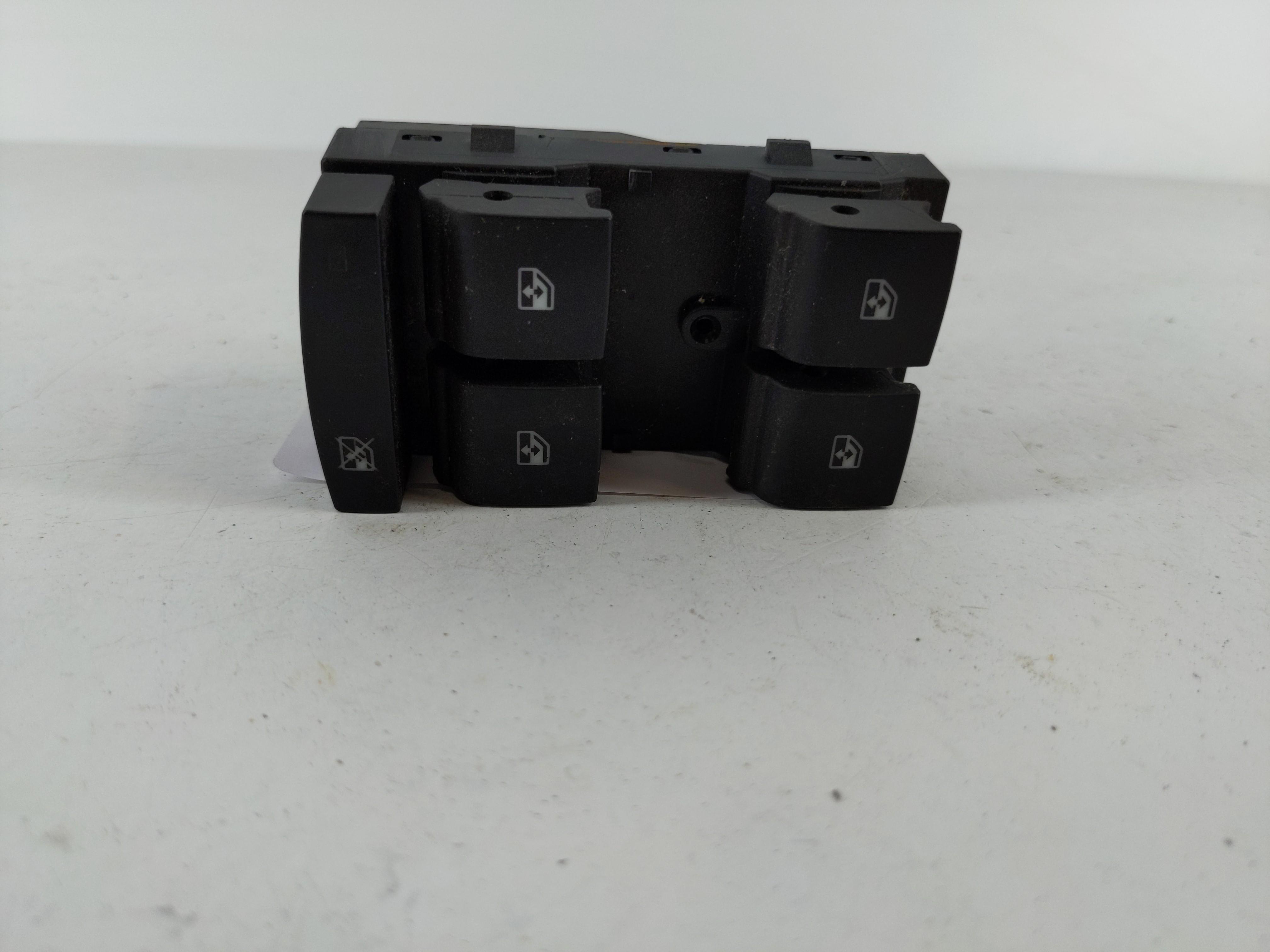 2010-2017 Chevrolet Equinox Driver Left Door Master Power Window Switch 1108225 - Oemusedautoparts1.com