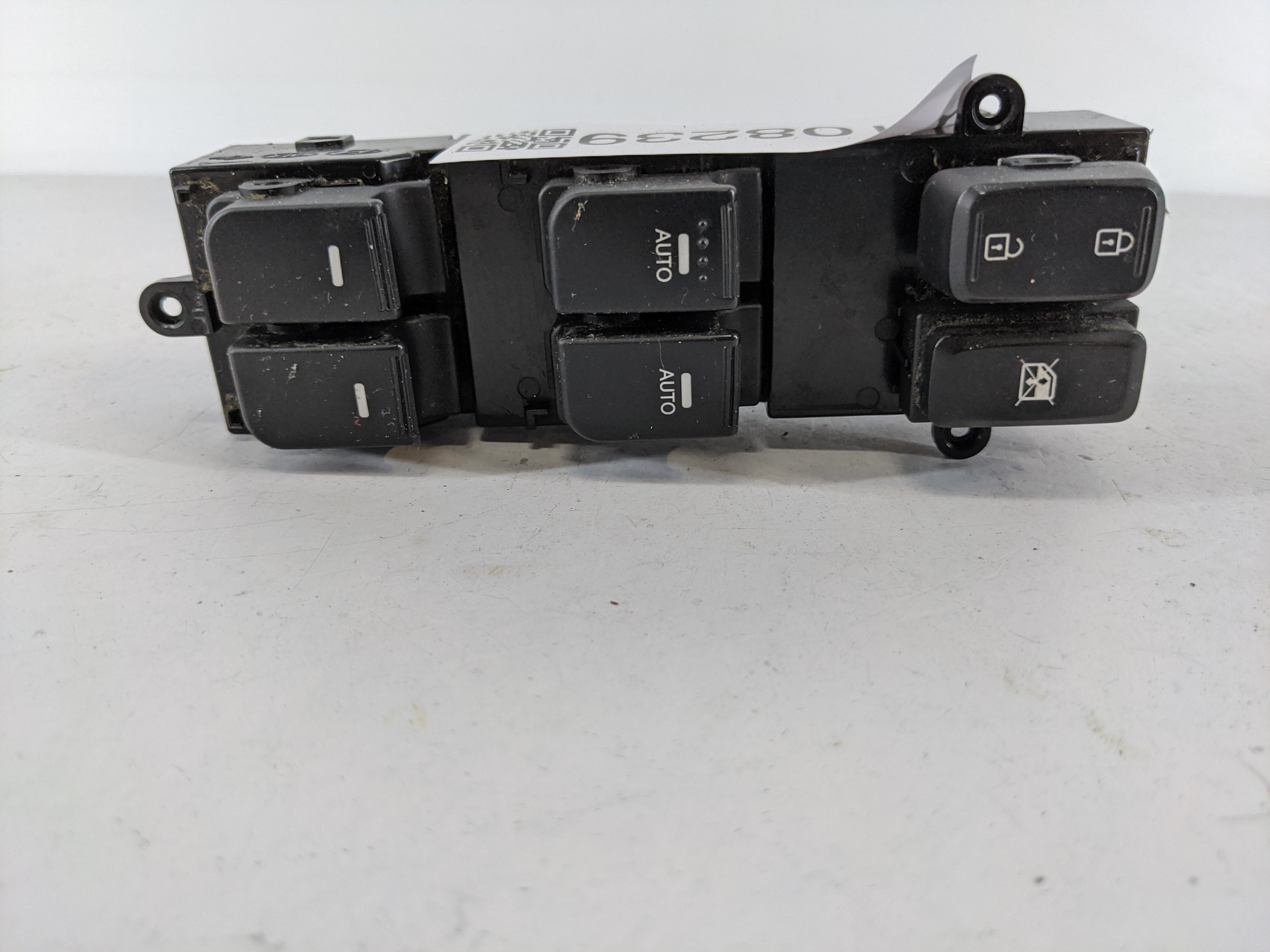 2011-2013 Kia Optima Driver Left Door Master Power Window Switch 1108239 - Oemusedautoparts1.com