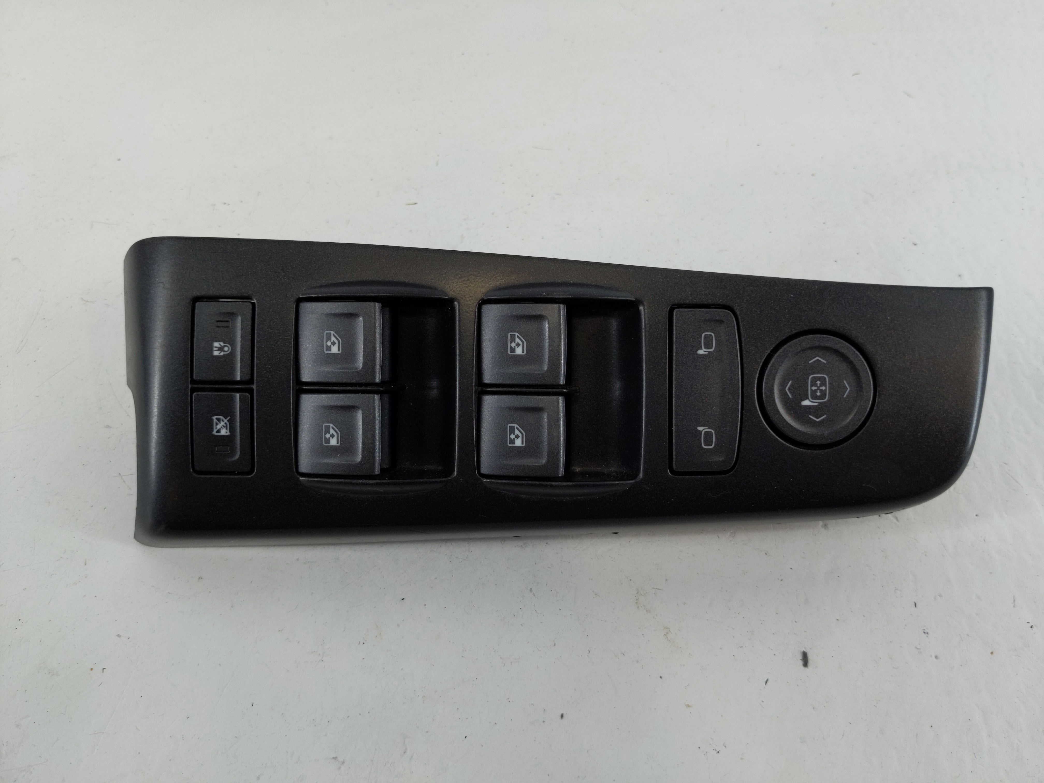 2015-2020 Chevrolet Tahoe Driver Left Door Master Power Window Switch 1108261 - Oemusedautoparts1.com