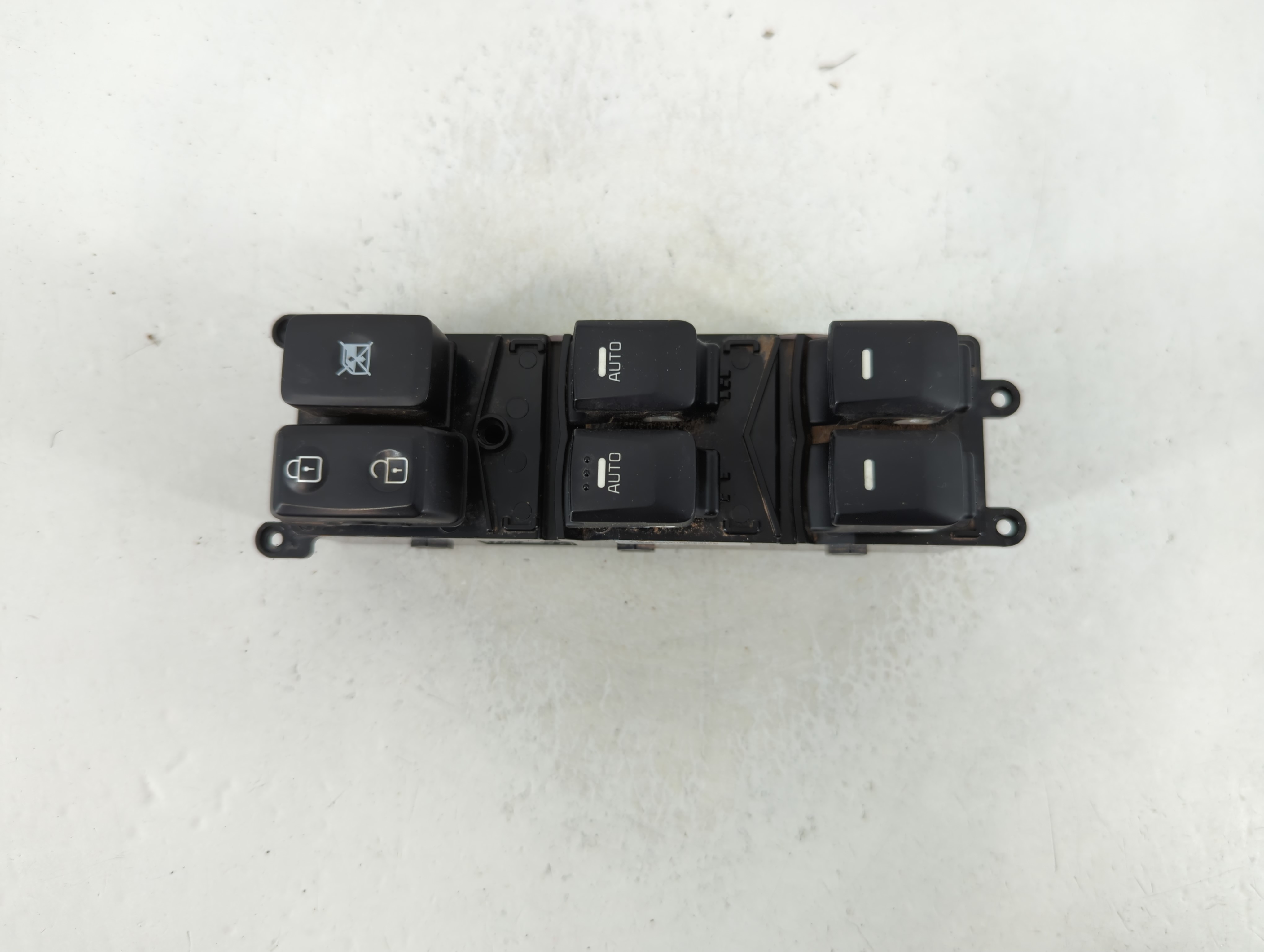 2014-2018 Kia Forte Driver Left Door Master Power Window Switch 1108266 - Oemusedautoparts1.com