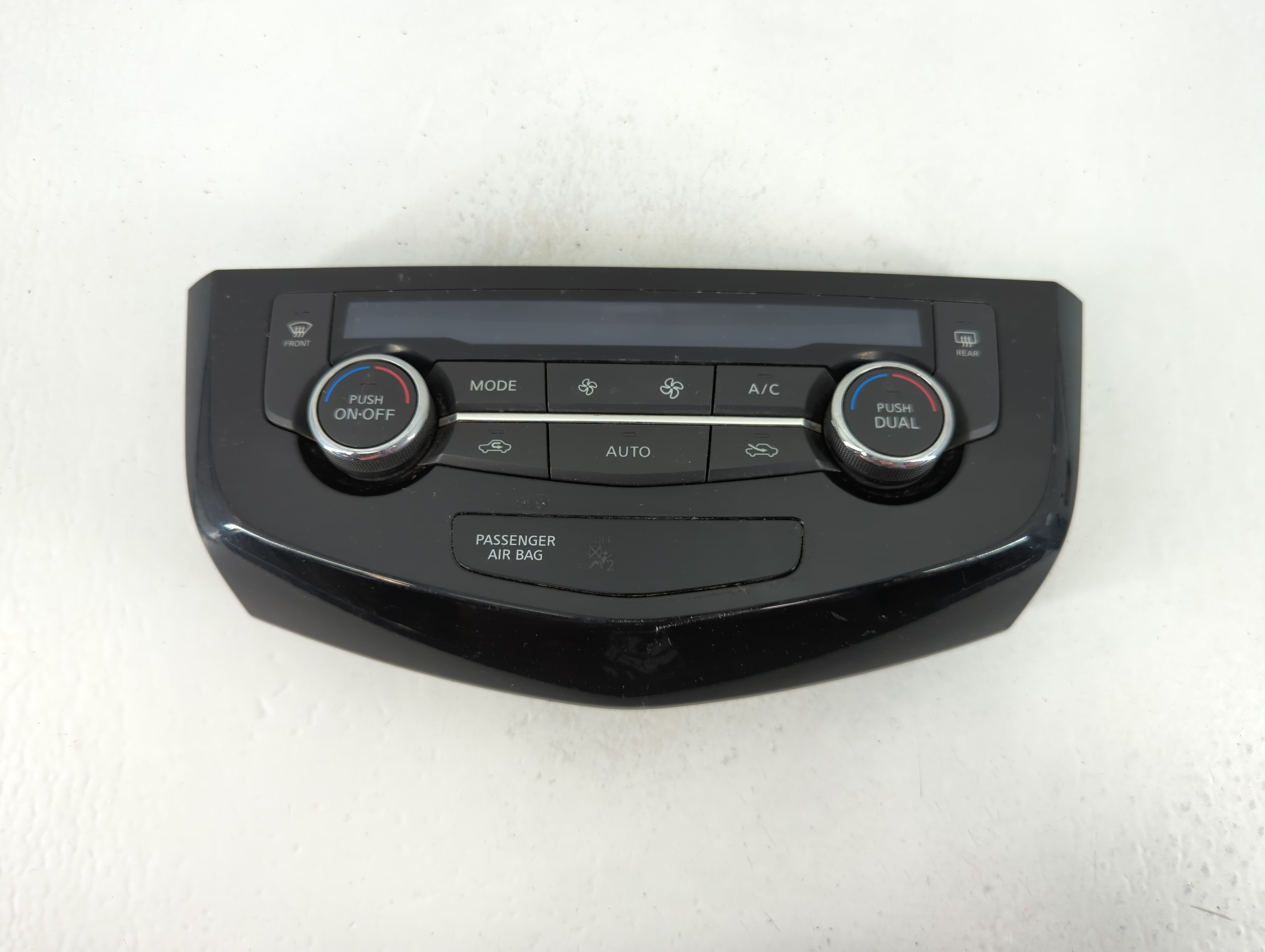 2014-2016 Nissan Rogue Ac Heater Climate Control 1108278 - Oemusedautoparts1.com