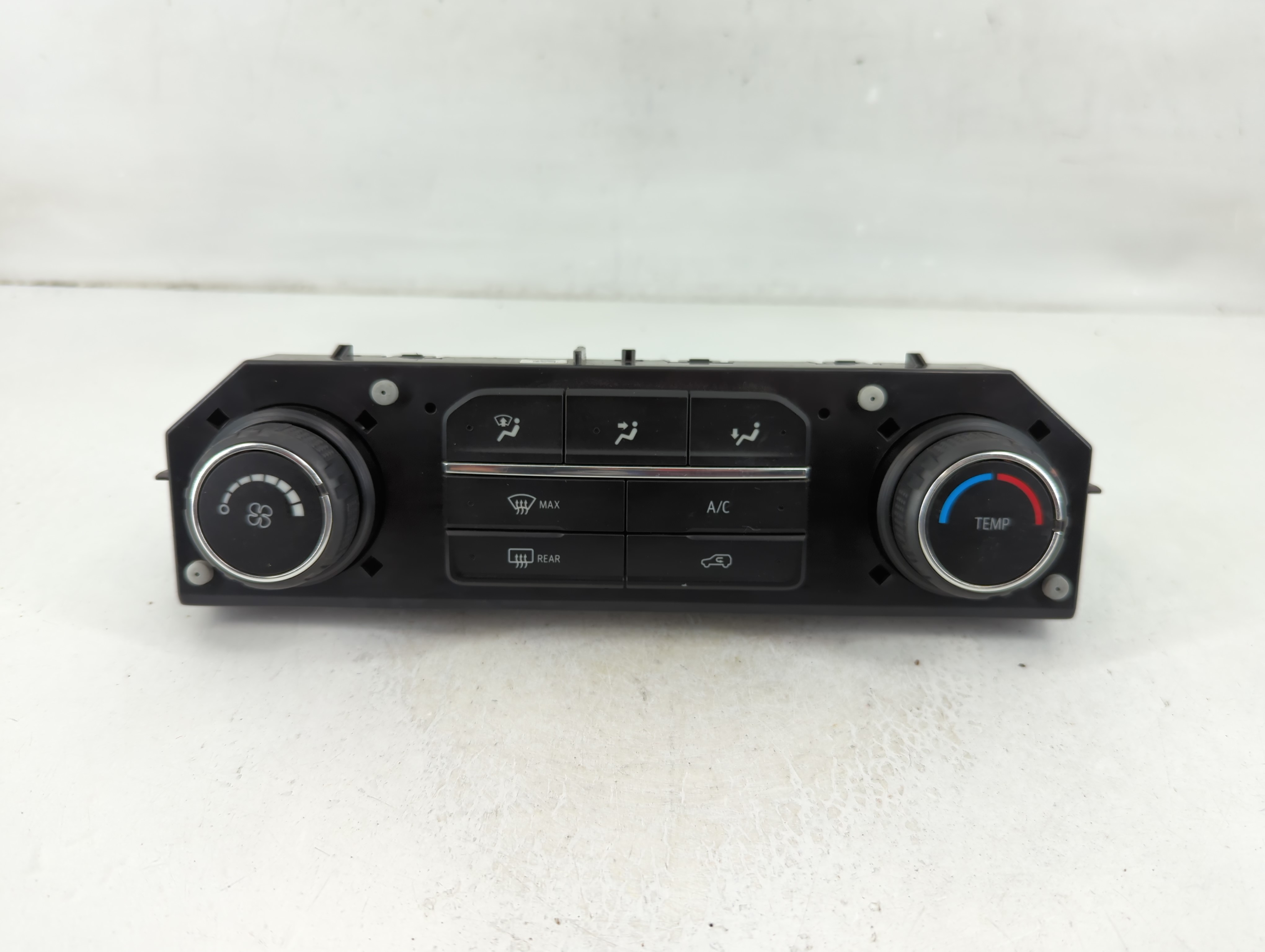 2019-2022 Chevrolet Silverado 1500 Ac Heater Climate Control 04542734 1108294 - Oemusedautoparts1.com